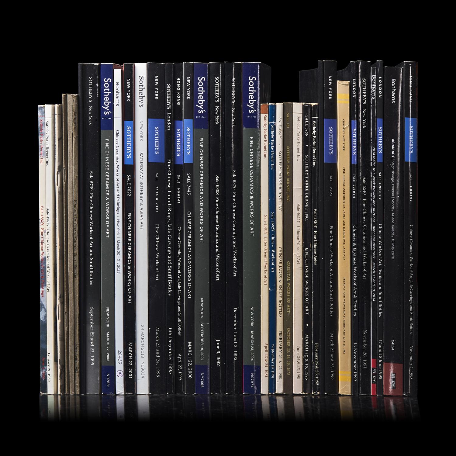 [CHINESE & ASIAN WORKS OF ART] A Group of 35 Assorted Auction and Preview Catalogues 中國及亞洲藝術圖錄35冊