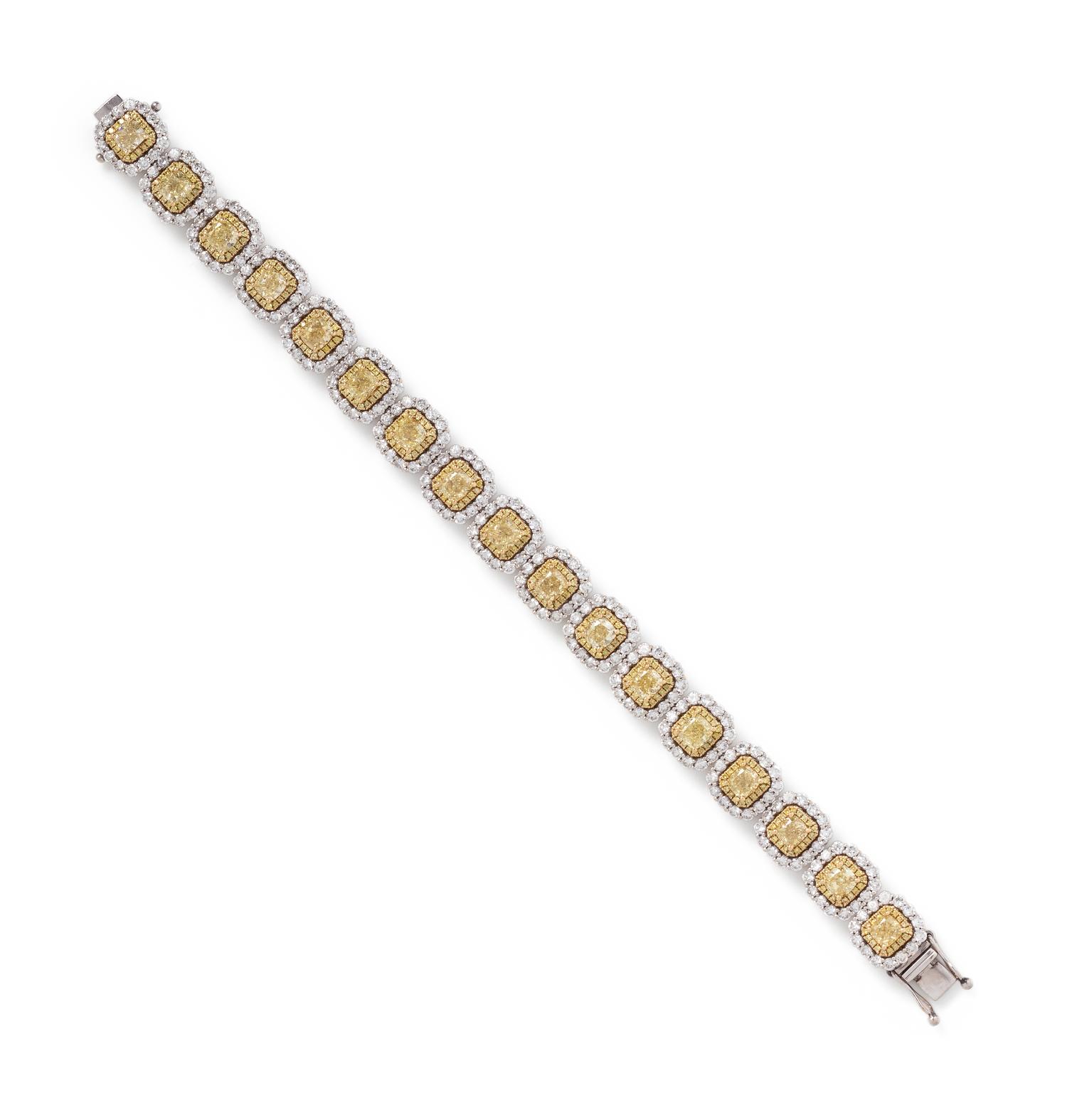 COLORED DIAMOND AND DIAMOND BRACELET
