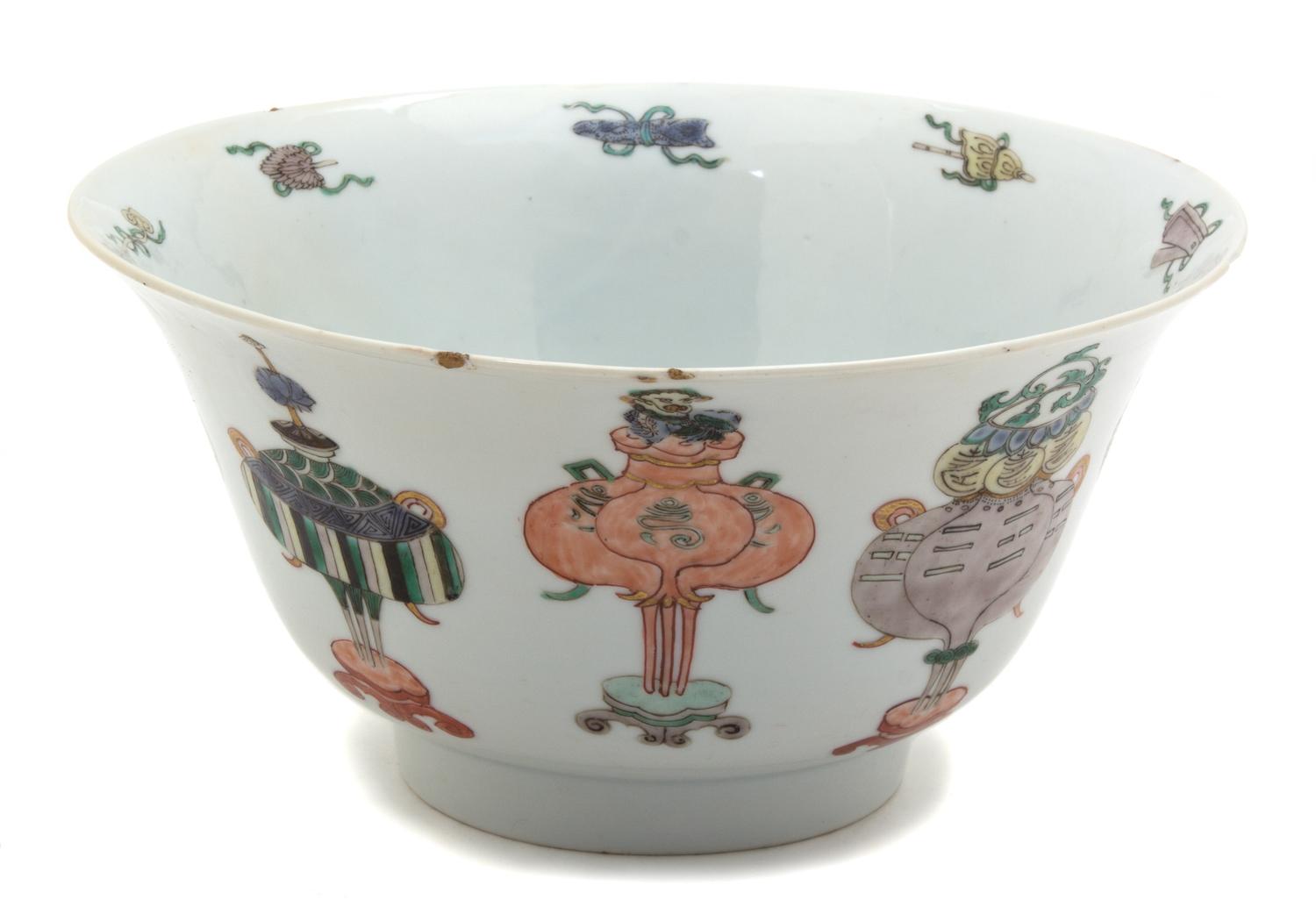 A Chinese Export Porcelain Bowl Diameter 4 3/4 inches. — 19TH CENTURY