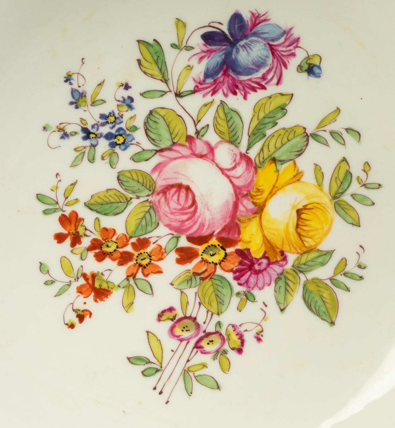 A Chelsea Porcelain Gold Anchor Period Bowl — 18TH CENTURY