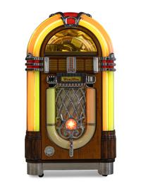 A Wurlitzer Model 1015-CD Juke Box
