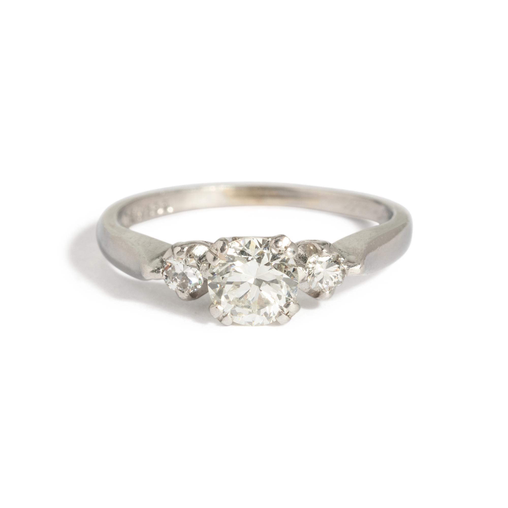 DIAMOND RING