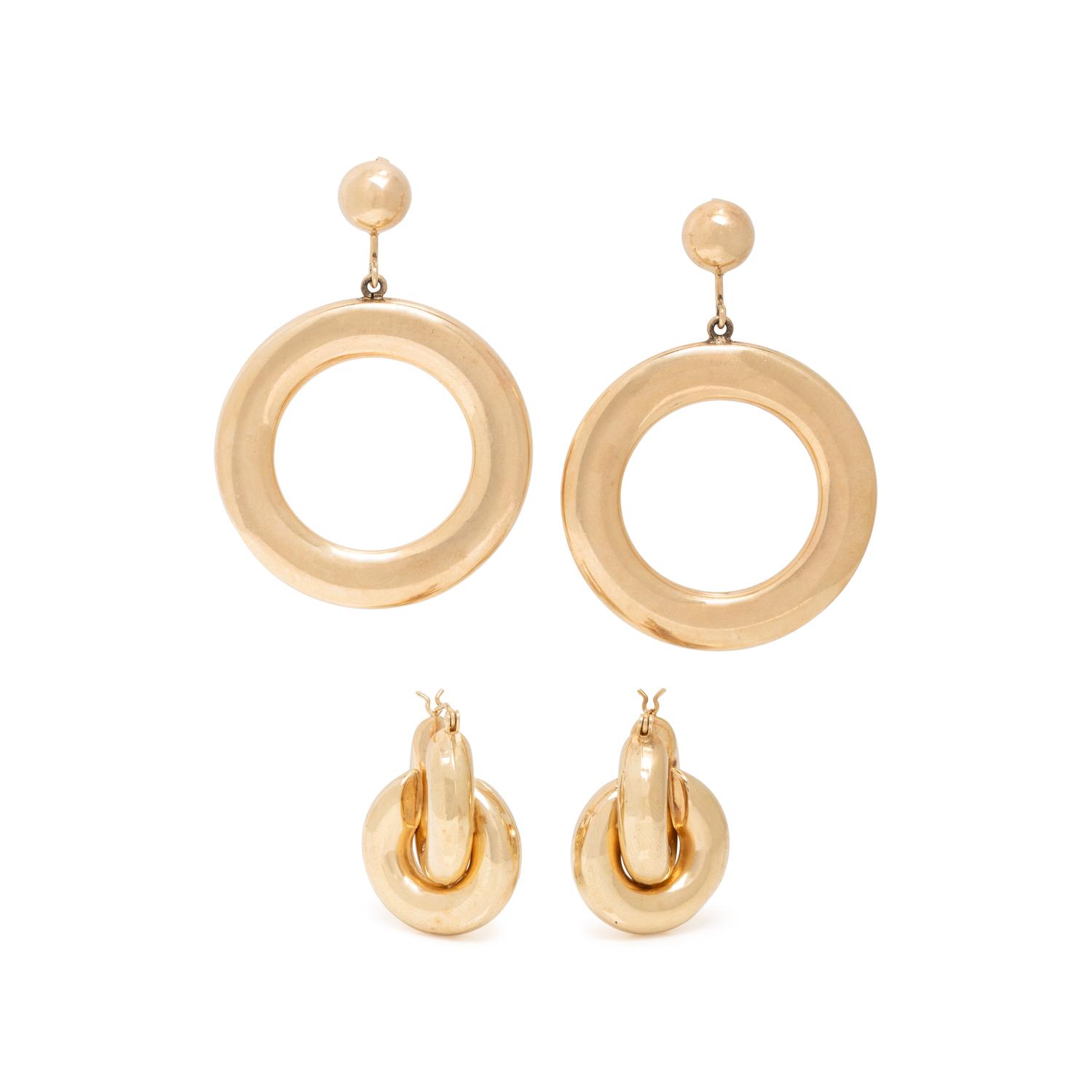 COLLECTION OF YELLOW GOLD EARRINGS