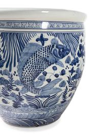 A Chinese Export Porcelain Jardinière