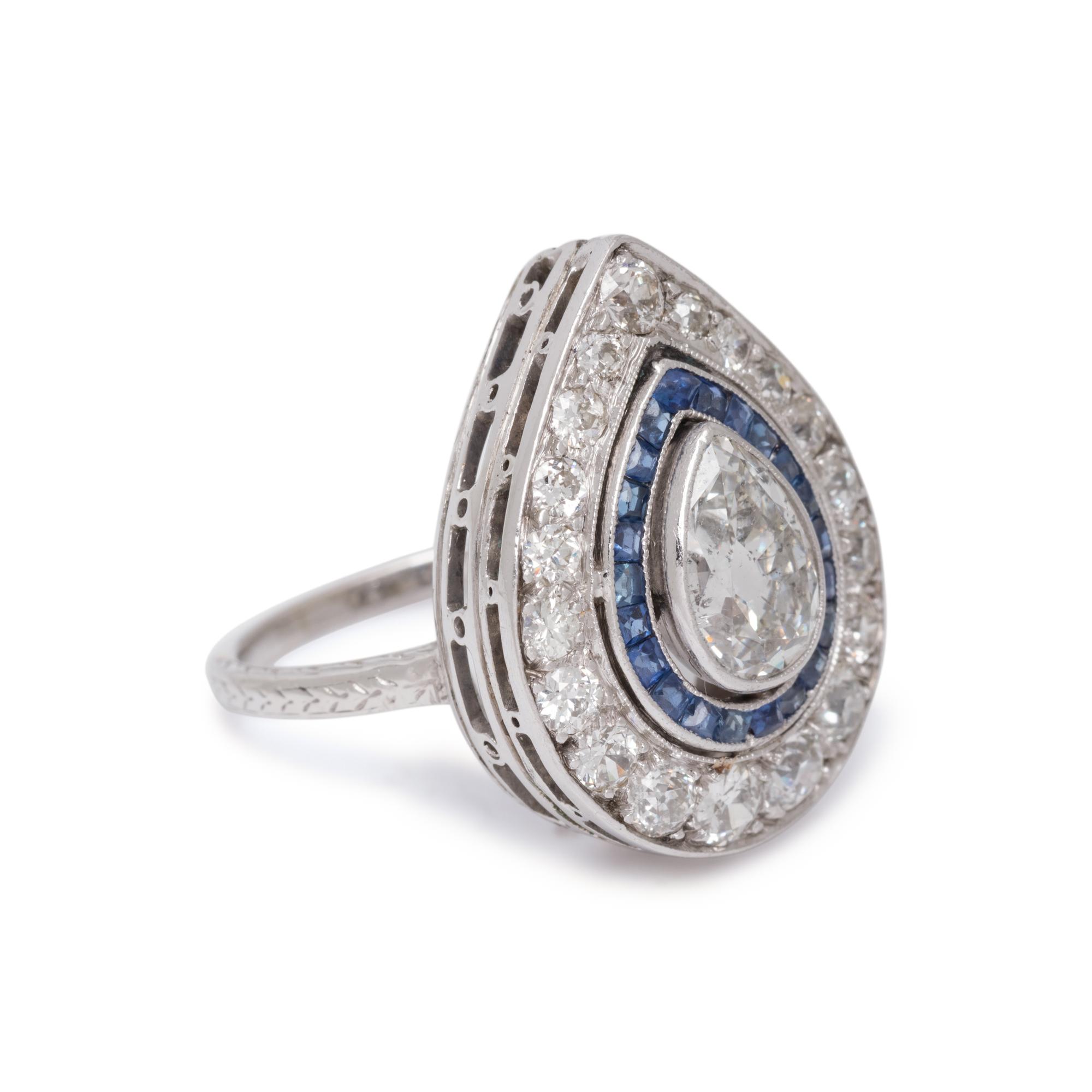 DIAMOND AND SAPPHIRE RING