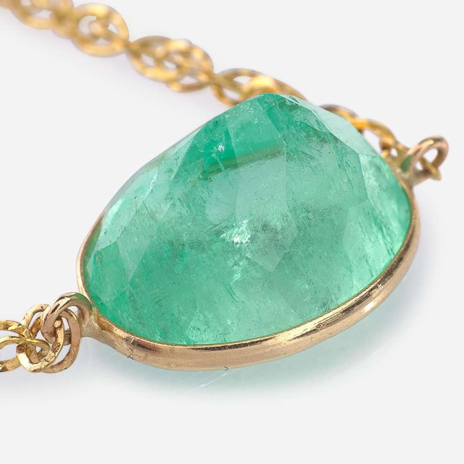 An 18K Yellow Gold and Emerald Necklace
