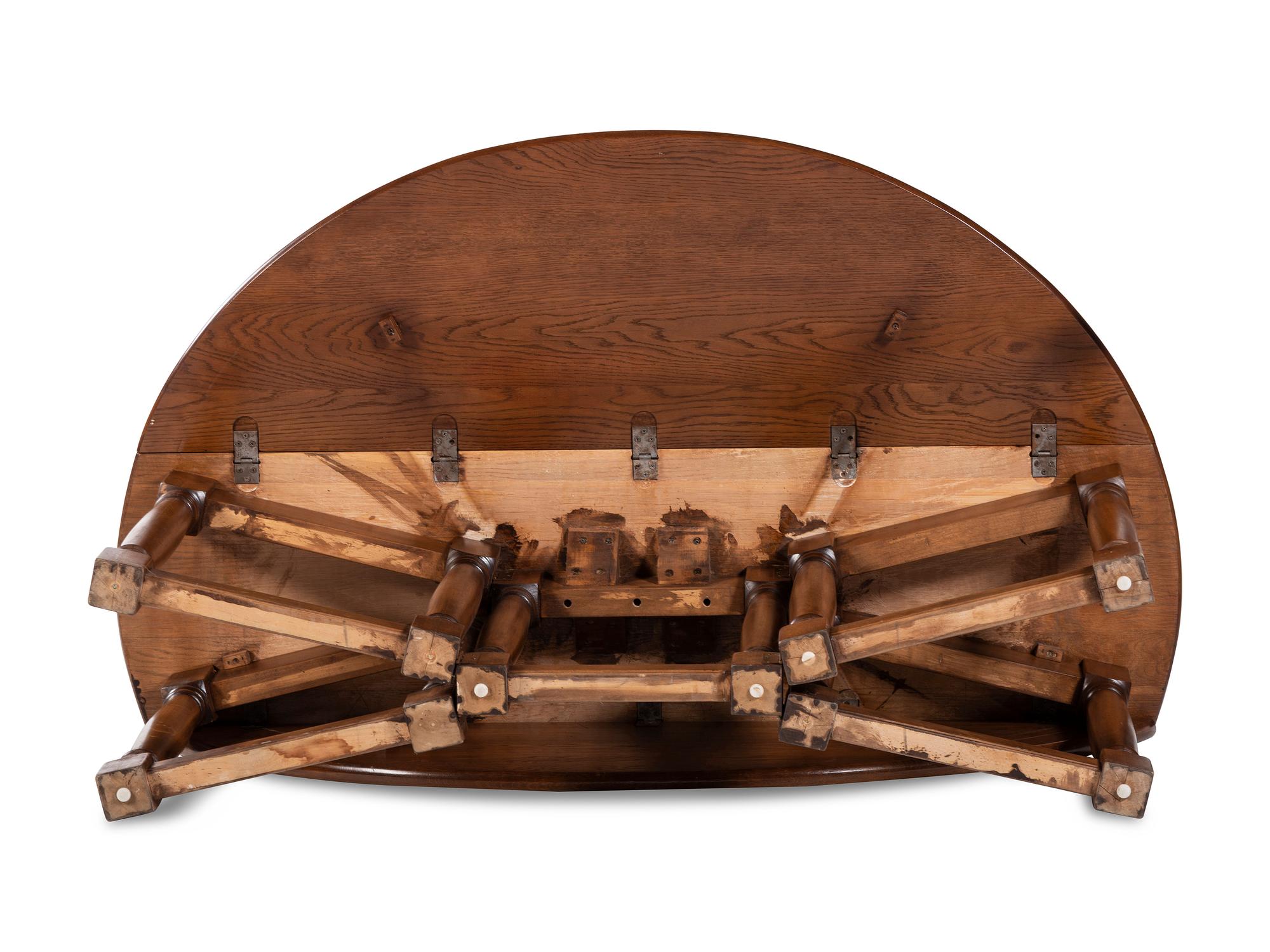An English or Irish Oak Wake Table