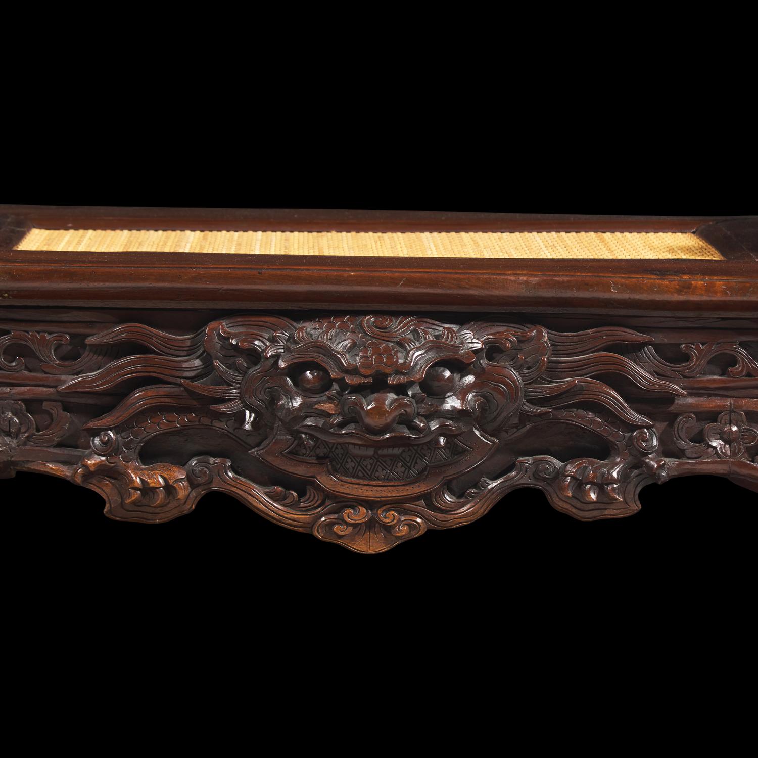 An Unusual Chinese Carved Hardwood Bench, 20th Century 二十世紀 硬木長椅