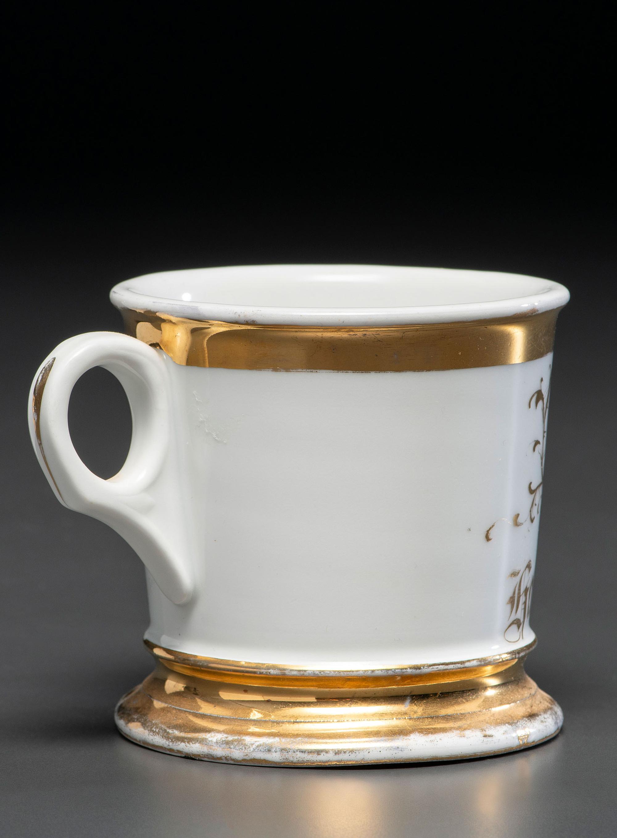 A Porcelain Shaving Mug Depicting an American Bulldog
