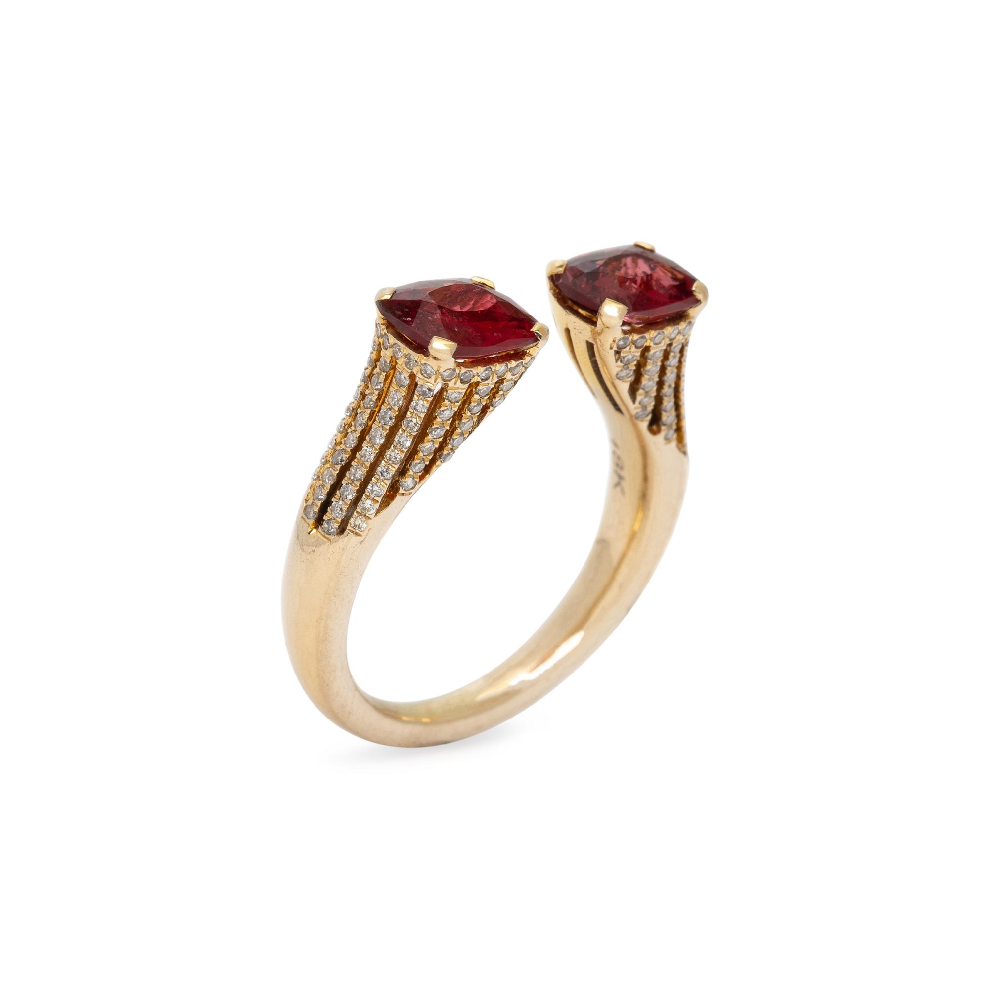 SPINEL, DIAMOND, AND YELLOW GOLD RING