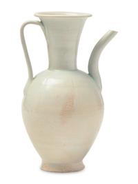 A Chinese Qingbai Glazed Porcelain Ewer 青白釉執壺