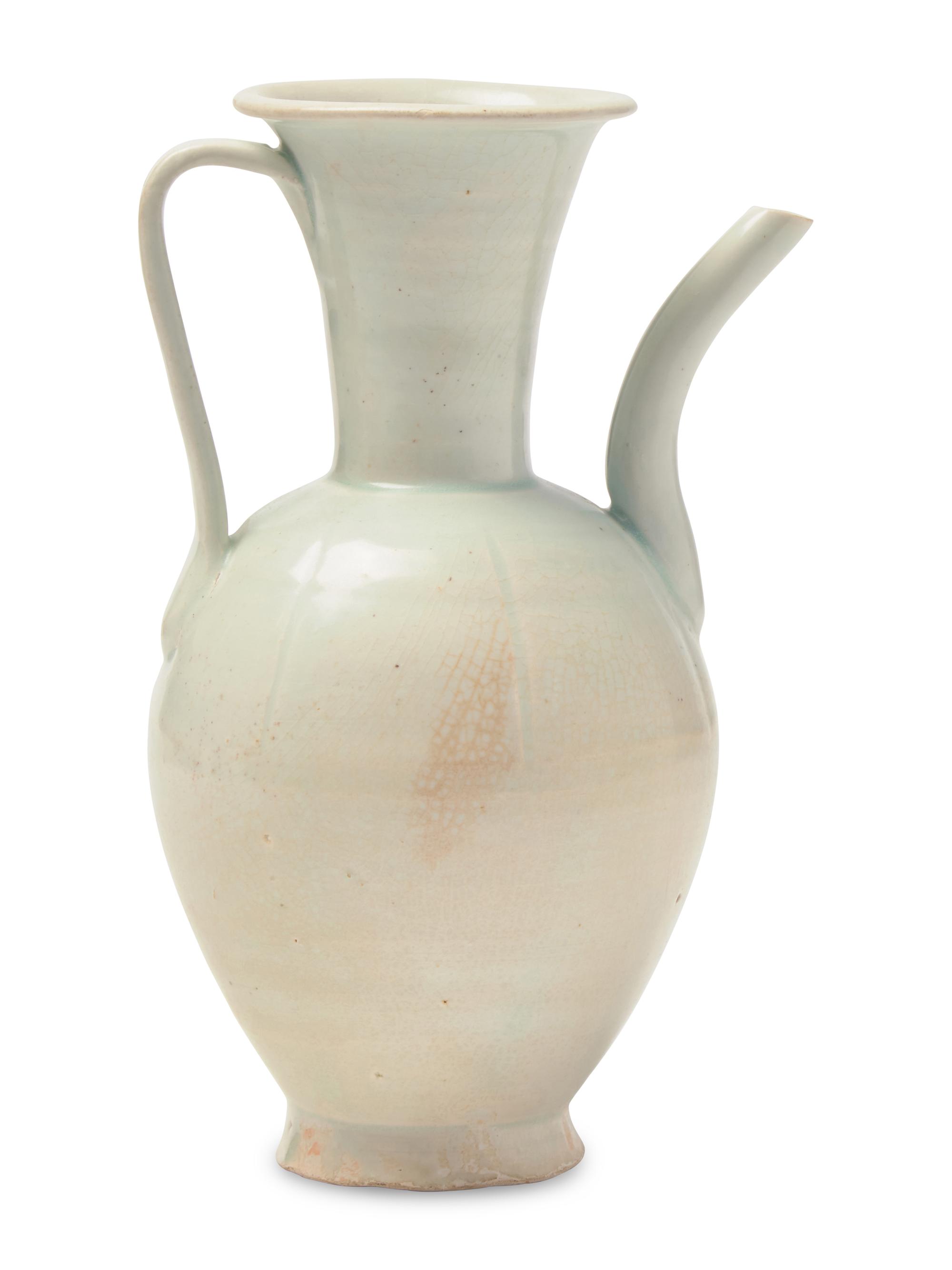 A Chinese Qingbai Glazed Porcelain Ewer 青白釉執壺