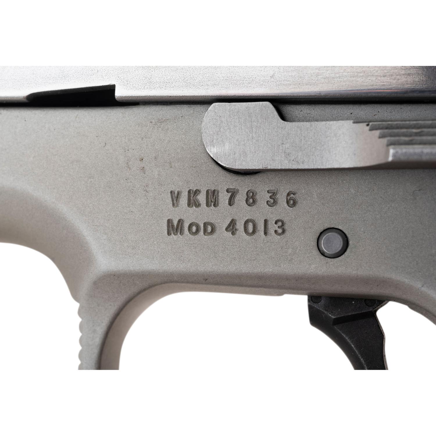 * Smith & Wesson Model 4013 in Box