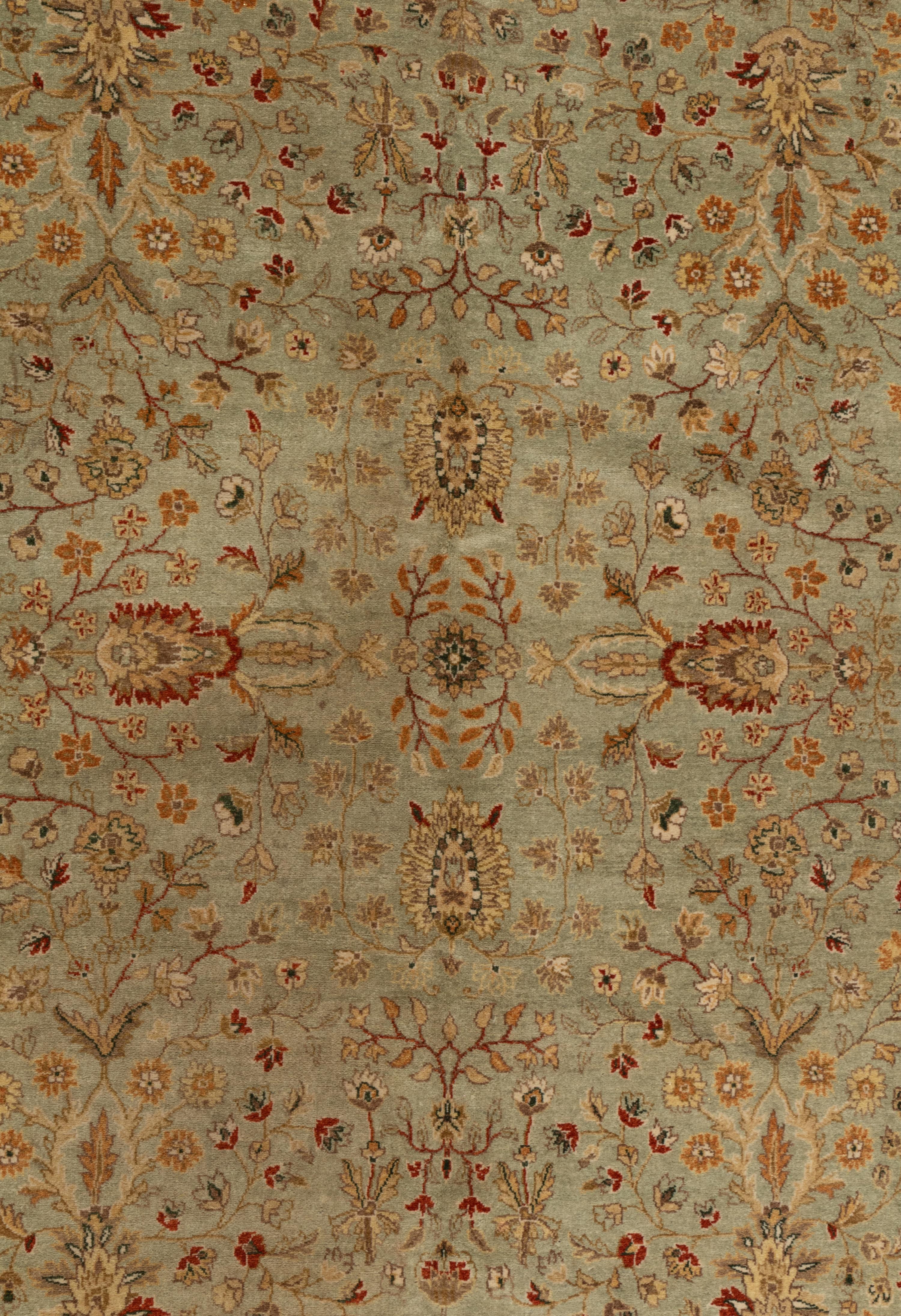 An Agra Design Wool Rug
