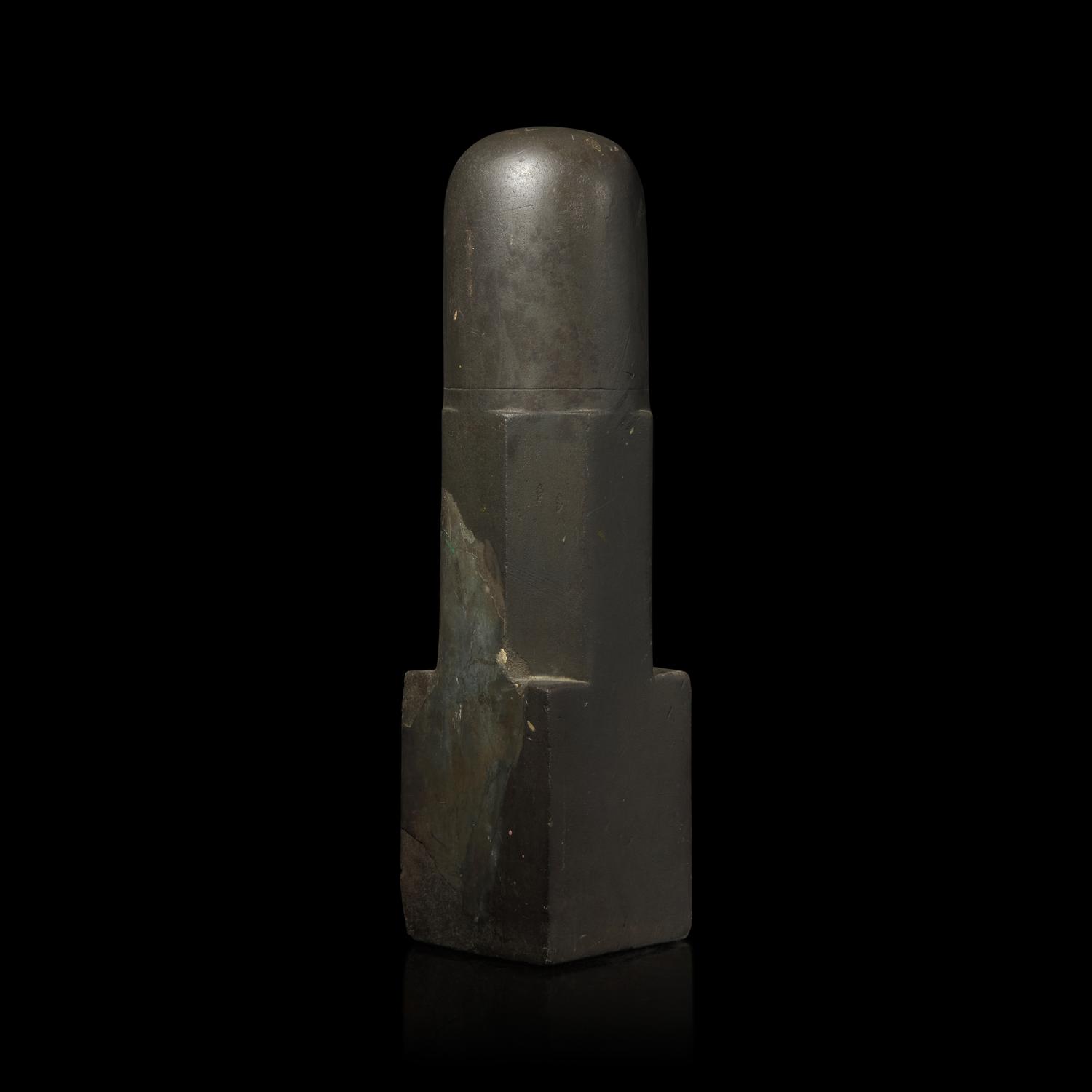 A Khmer Stone Lingam, C. 12th-13th Century 十二-十三世紀 高棉石雕林伽