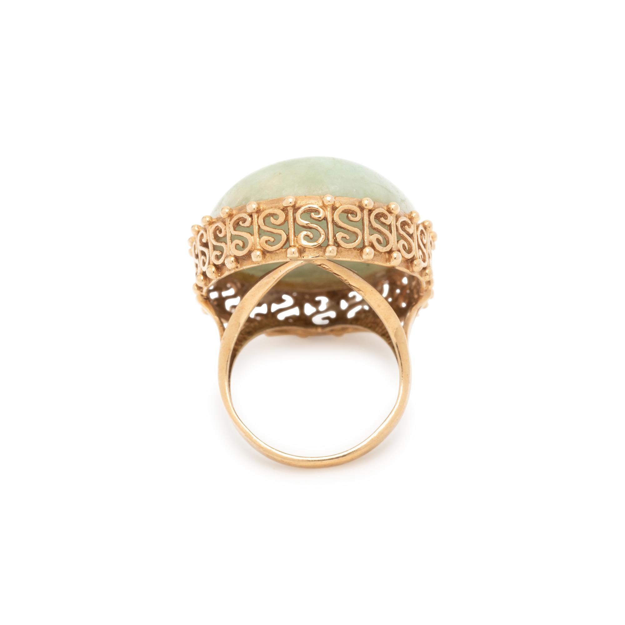 YELLOW GOLD AND JADE RING