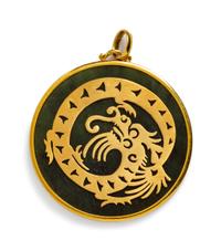 An 18 Karat Yellow Gold and Nephrite Dragon Motif Pendant,