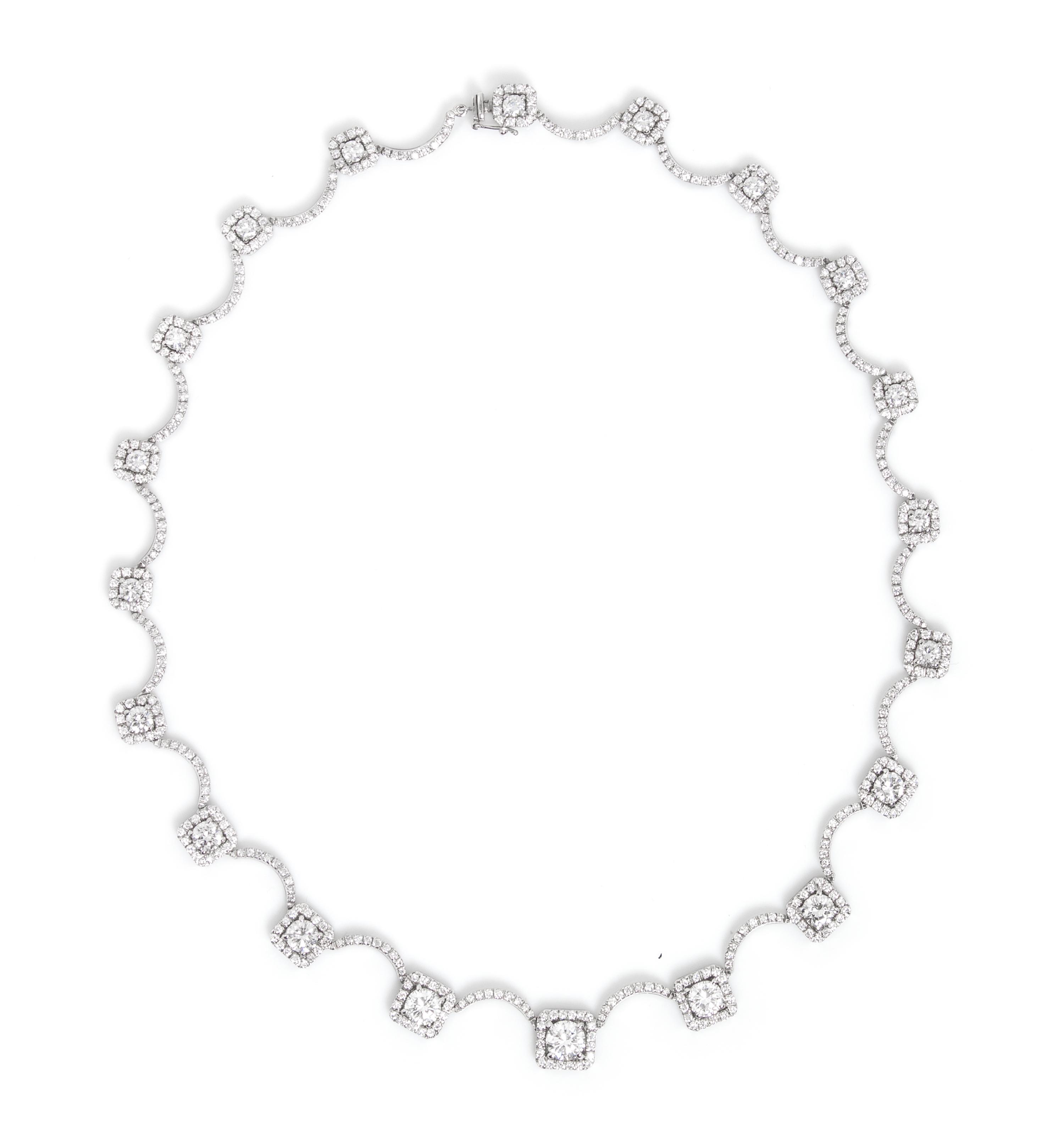 An 18 Karat White Gold and Diamond Necklace, 25.90 dwts.