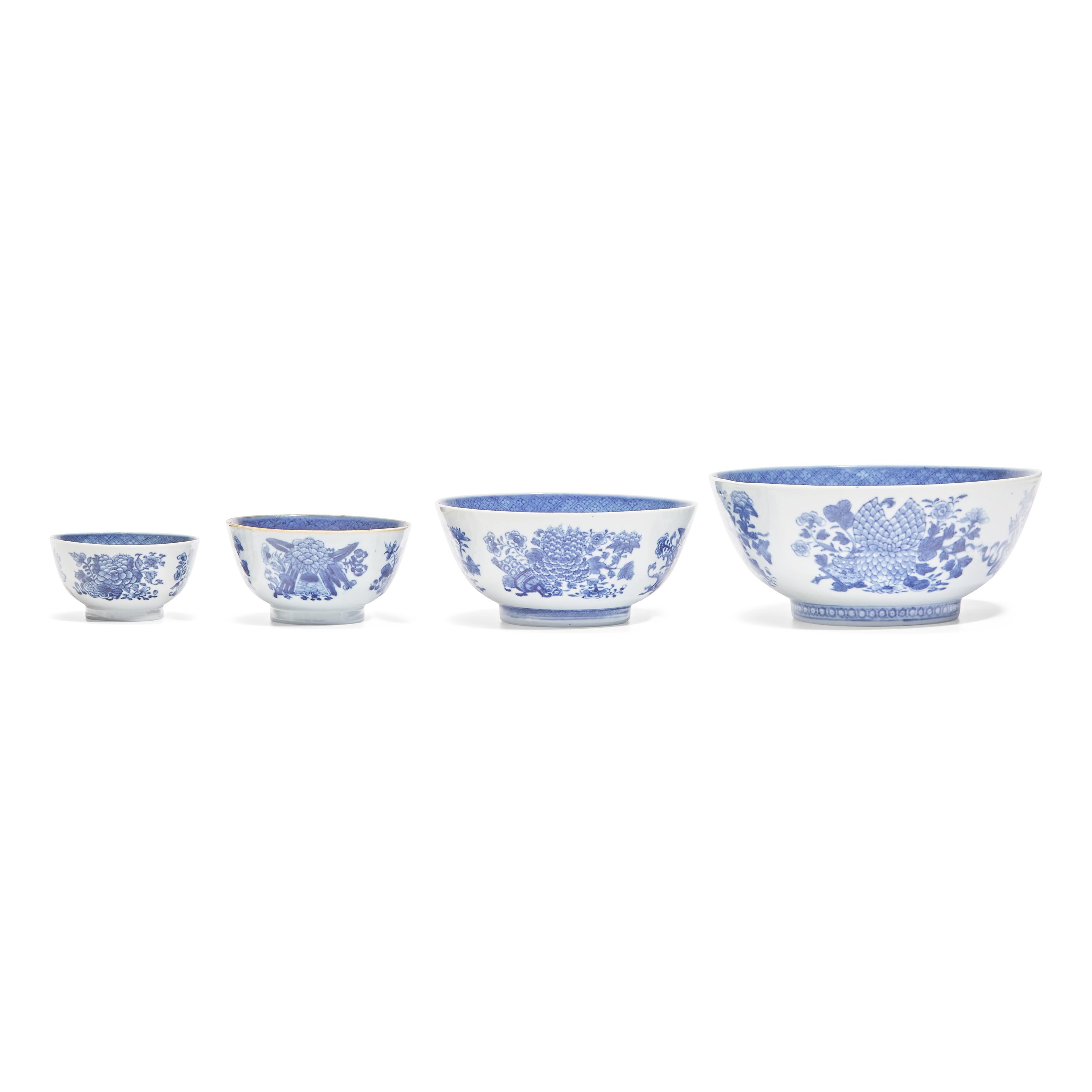 A Group of Eleven Chinese Export Porcelain Blue Fitzhugh Bowls of Various Sizes