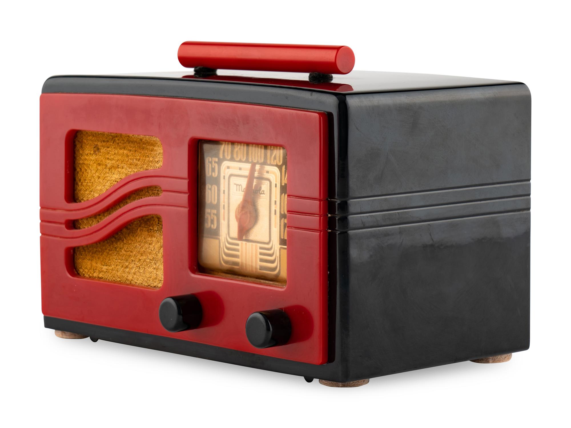 A Motorola 51X16 S Grille Radio
