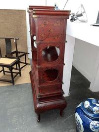 A Japanese lacquer display cabinet with cloisonné panels 日本漆器立柜及底座 Late Meiji period ????