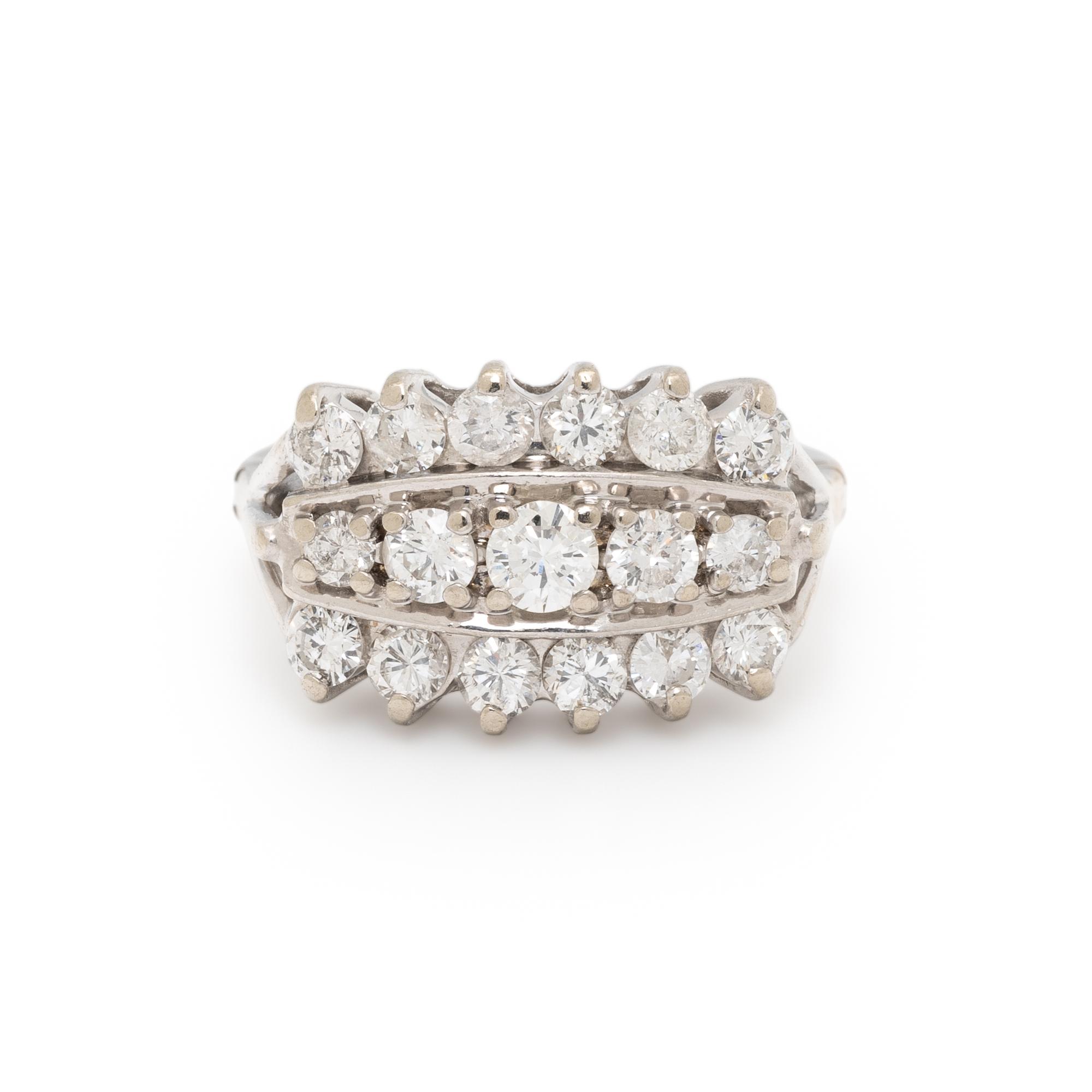 WHITE GOLD AND DIAMOND RING