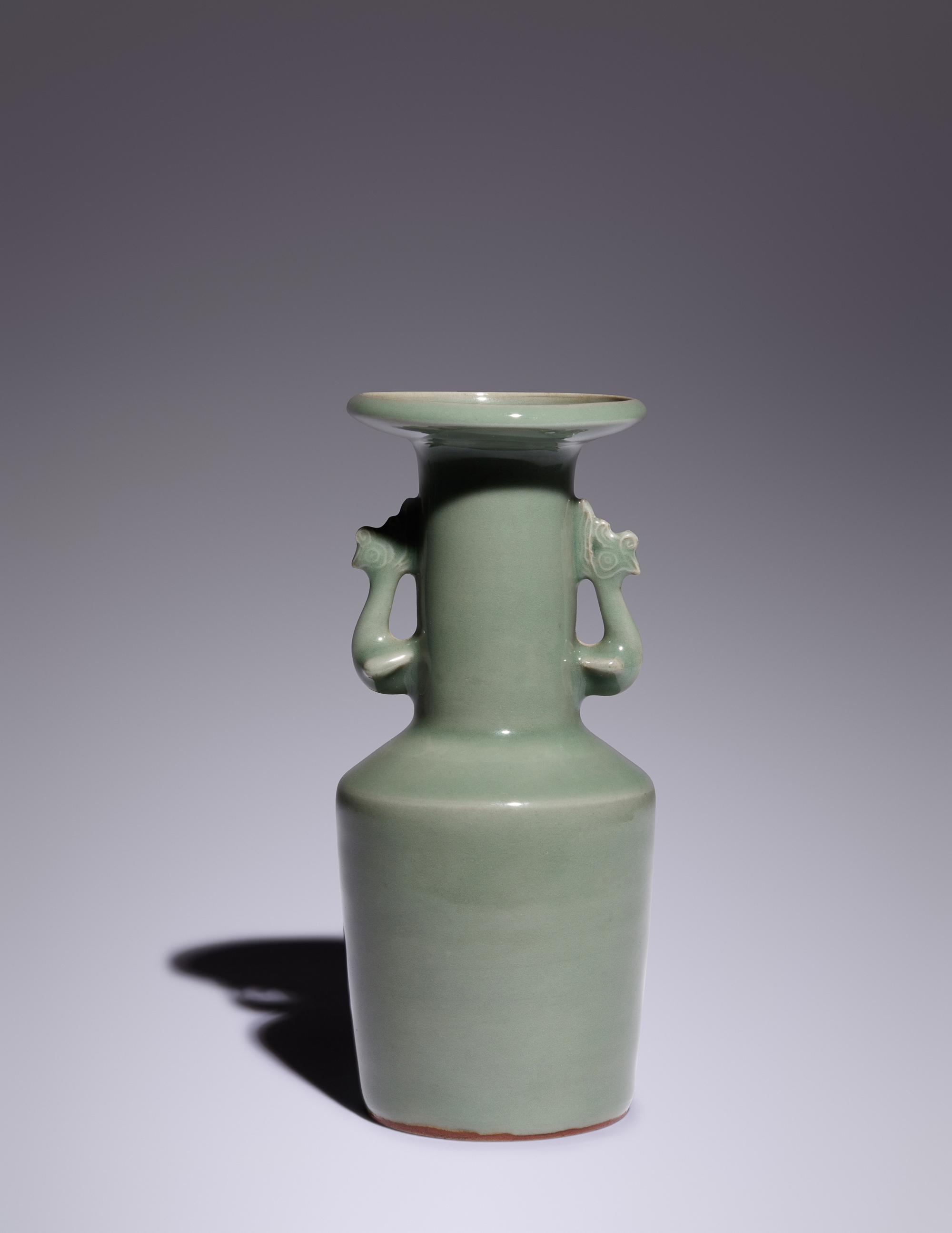 A Longquan Celadon Glazed Porcelain Mallet Vase