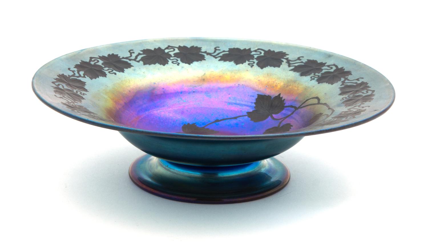 A Blue Favrile Glass Bowl Diameter 8 1/4 inches. — TIFFANY STUDIOS