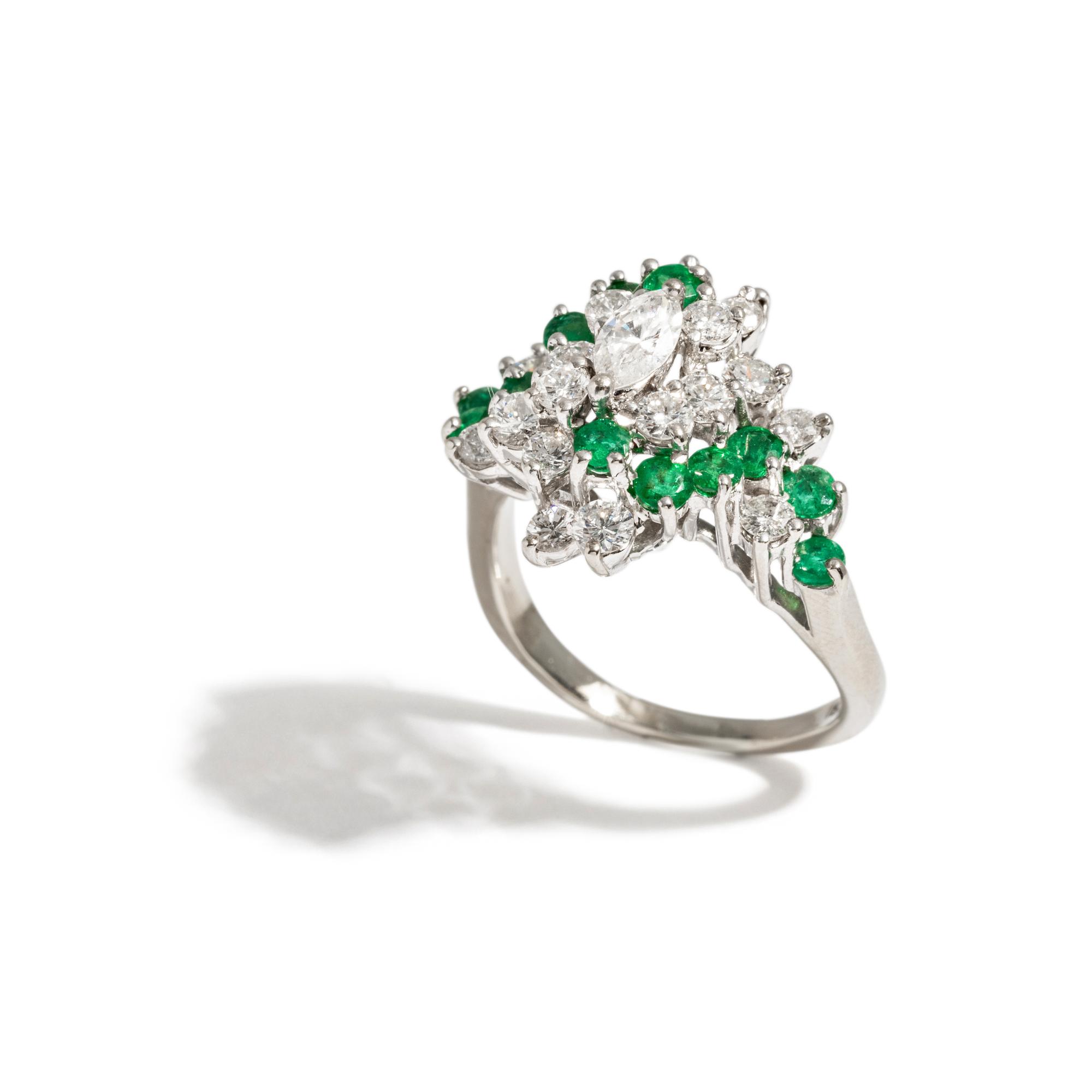 DIAMOND AND EMERALD RING