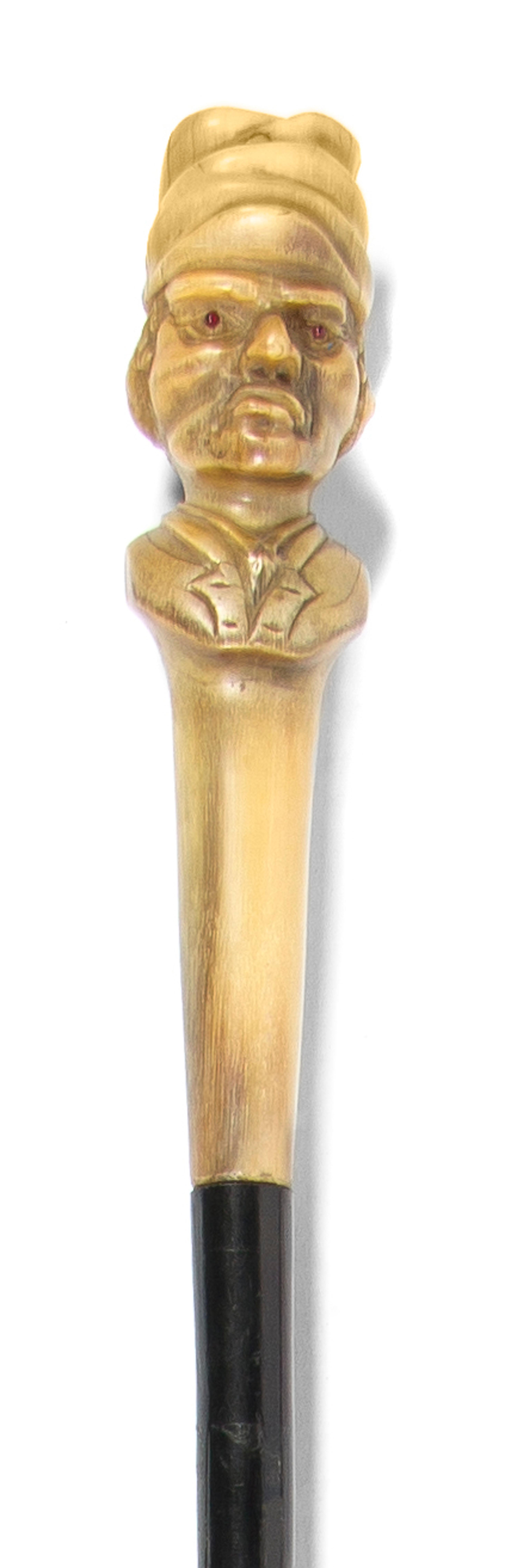 A Carved Horn Figural Walking Stick, Height overall 34 x height of handle 6 1/4 inches.