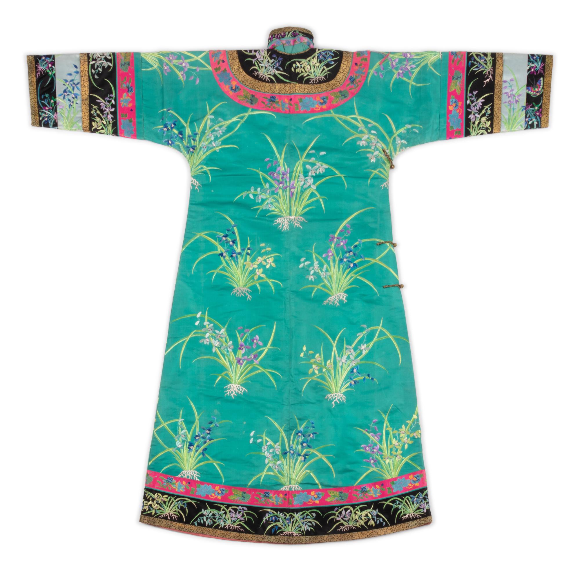 A Embroidered Silk Manchu Lady's Informal Robe