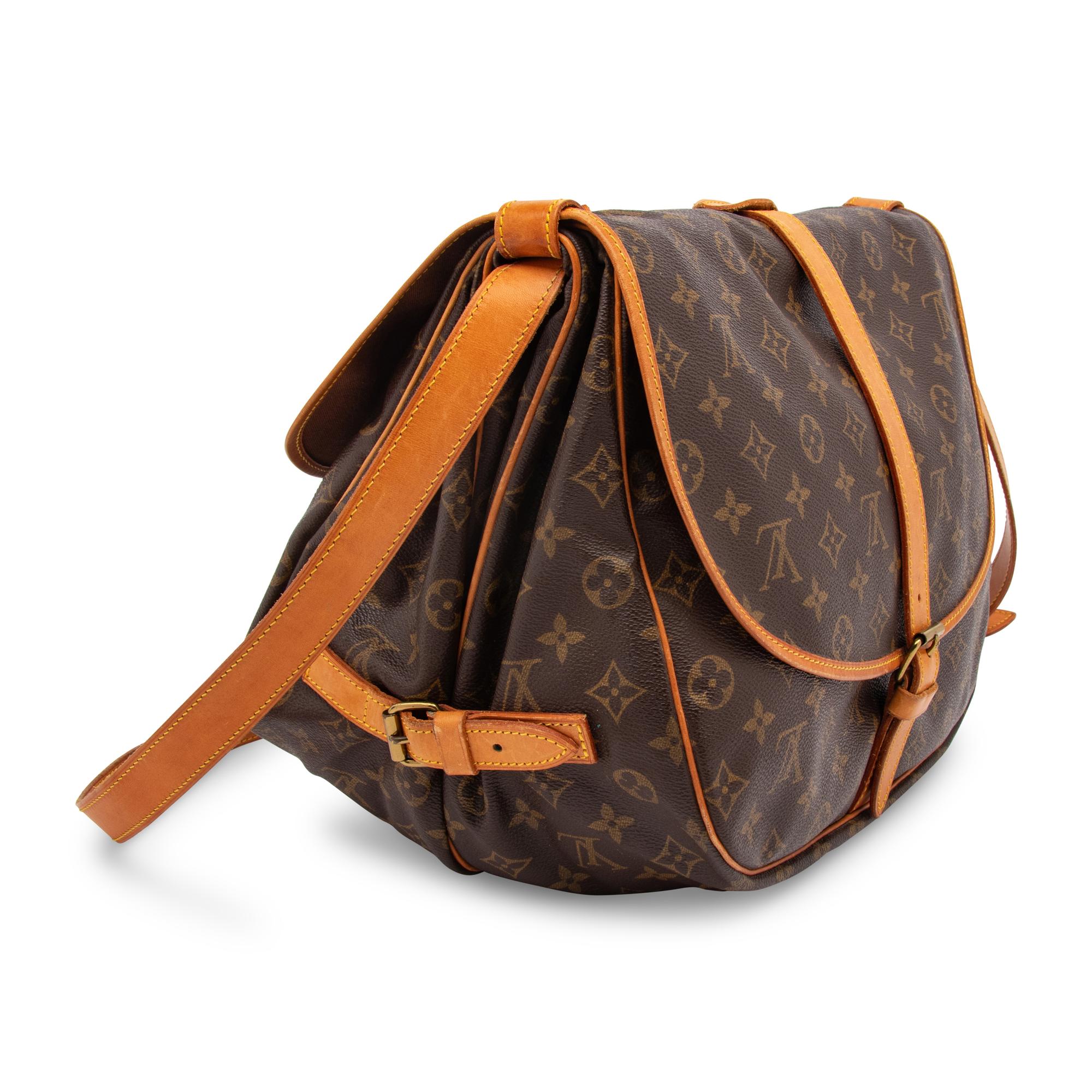 Louis Vuitton, Saumur 30 Monogram Messenger Bag