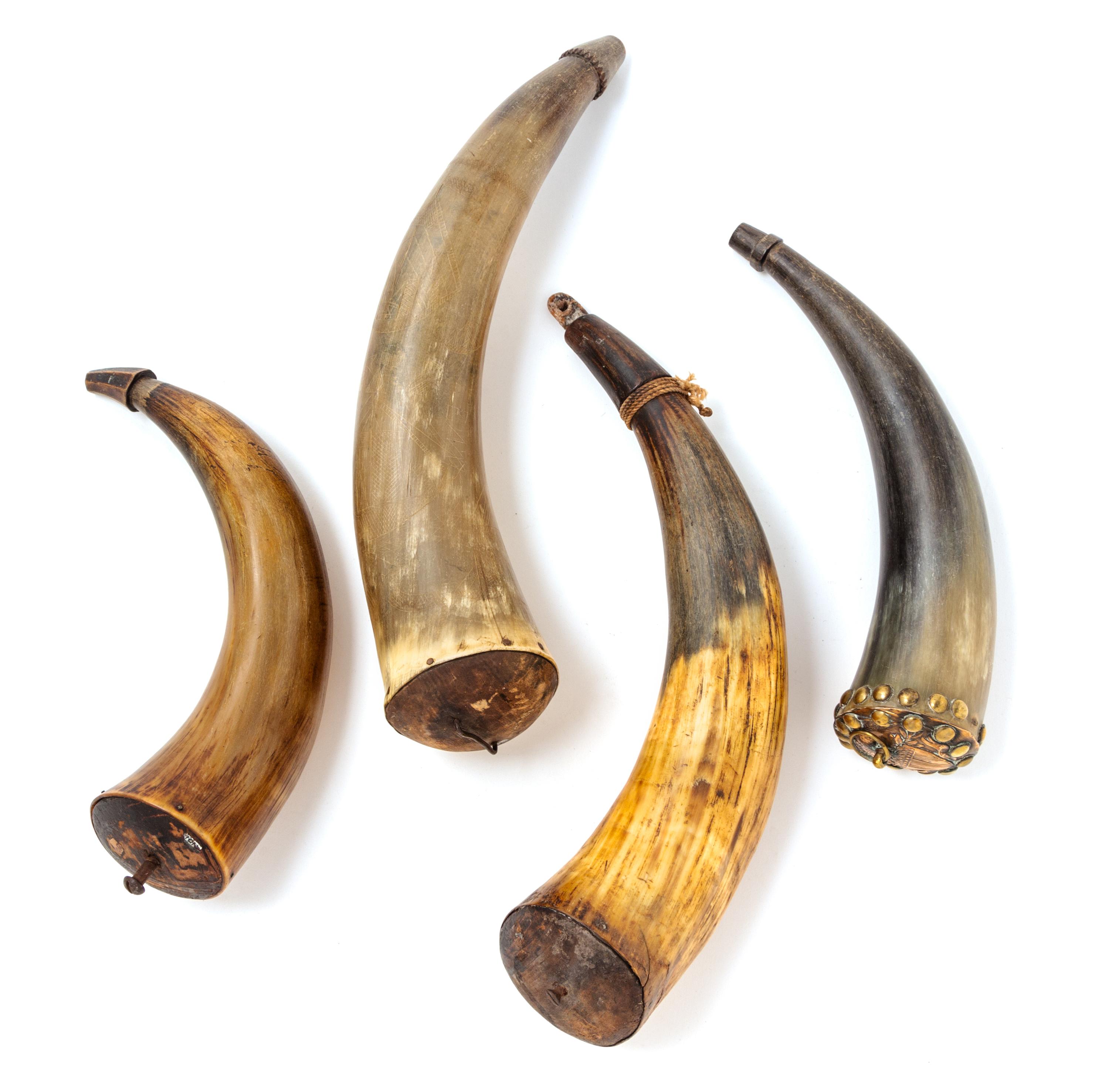 Four American Powder Horns Length of longest 13 1/2 inches. — 18TH/19TH CENTURY