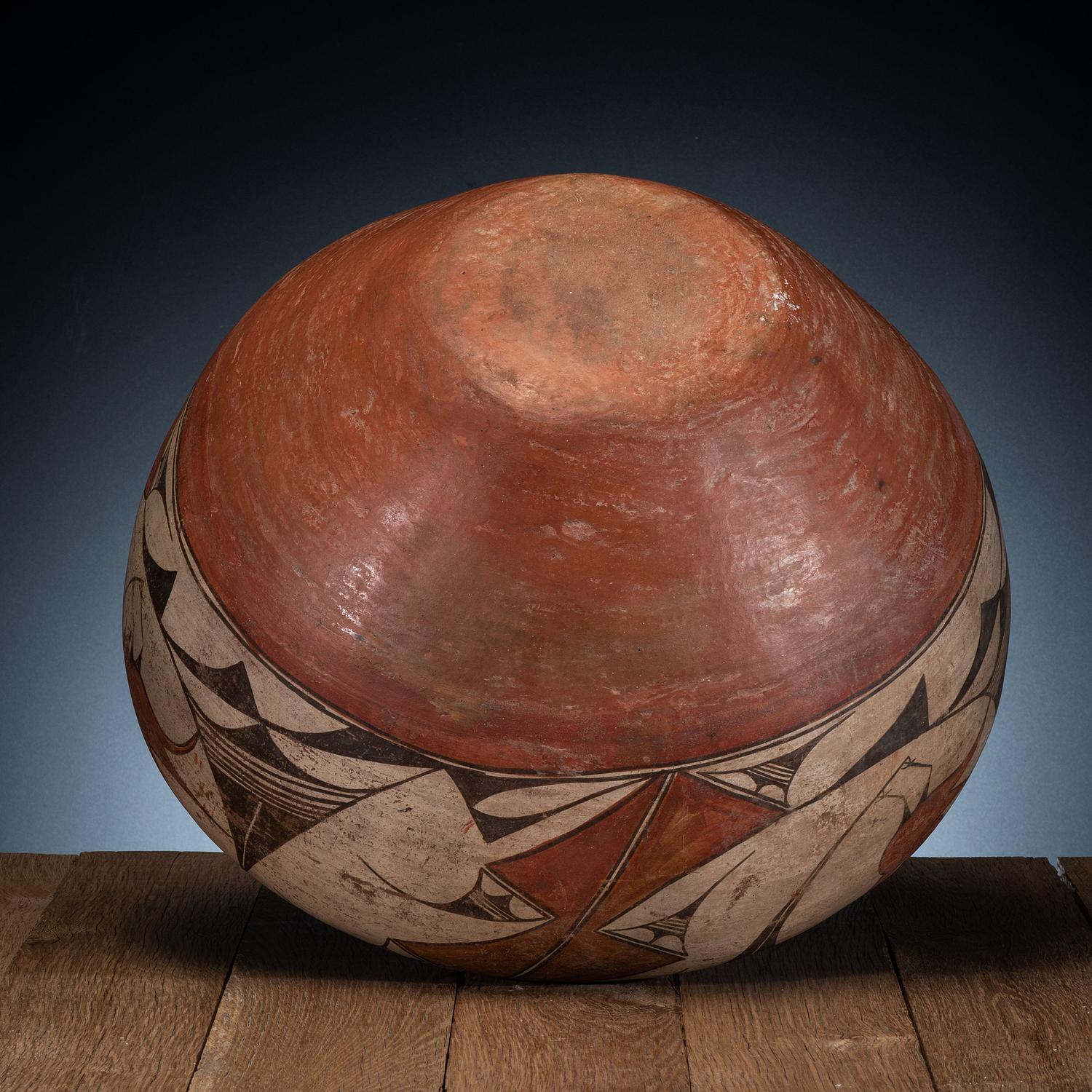 Zia Polychrome Pottery Olla, with Birds