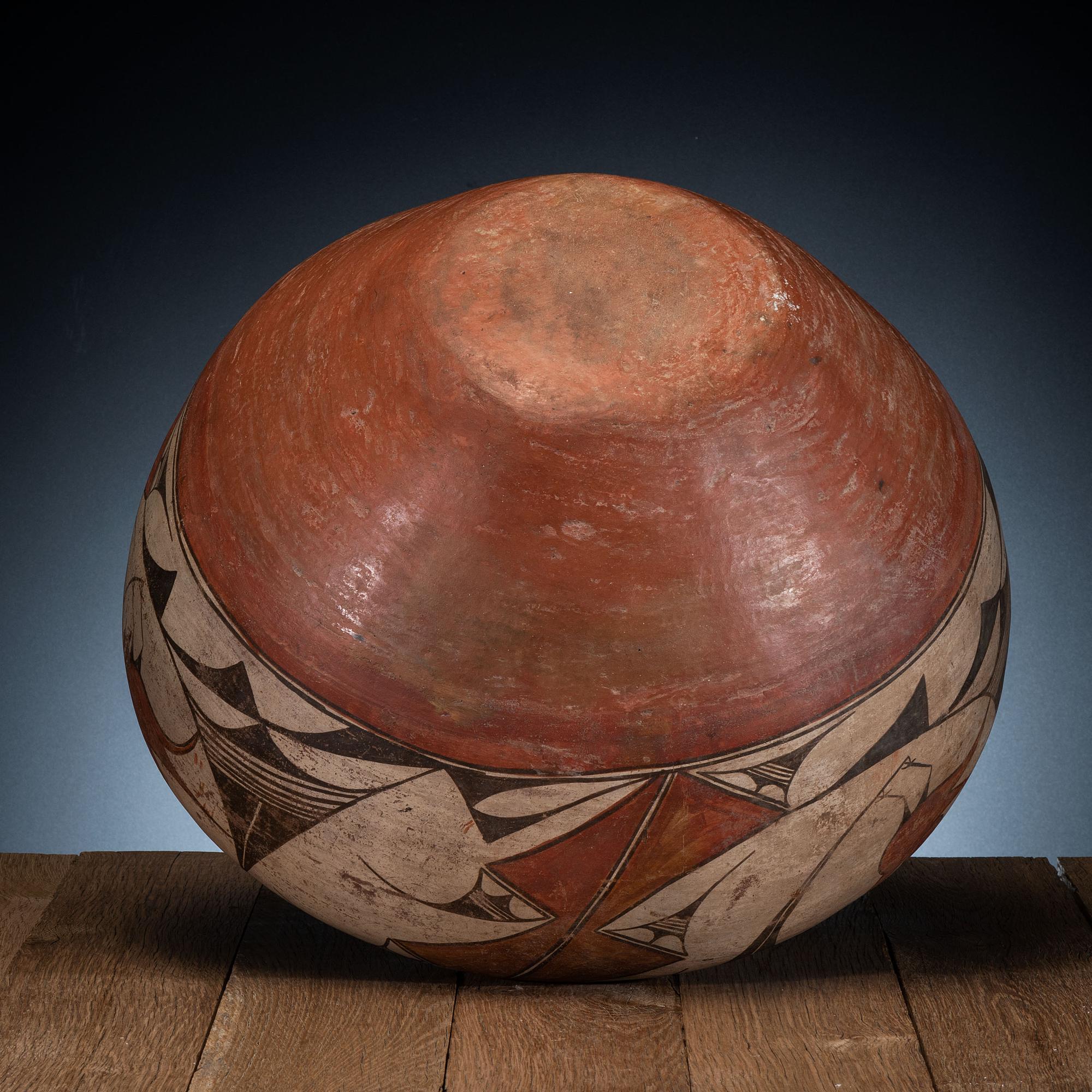 Zia Polychrome Pottery Olla, with Birds
