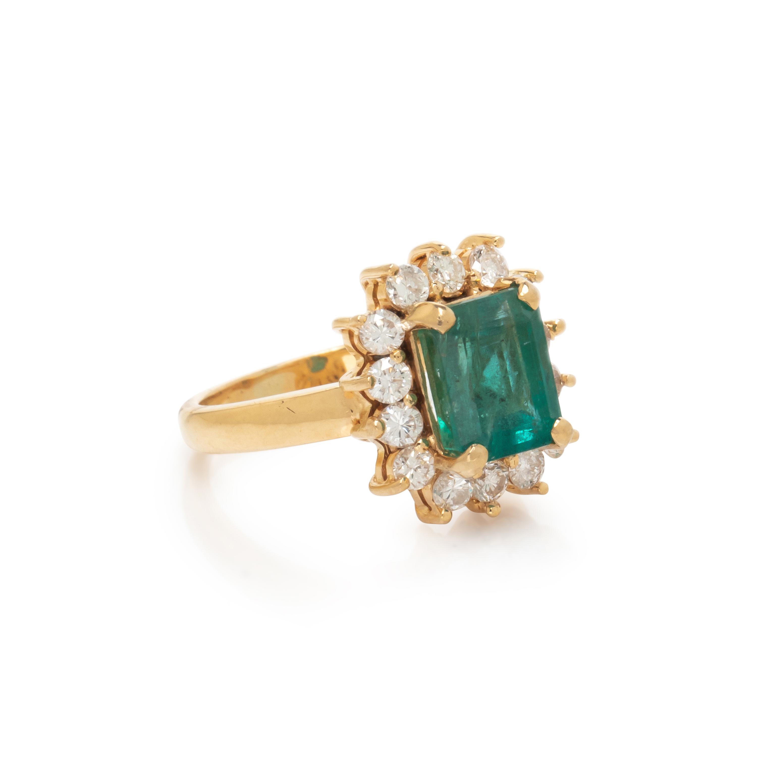 EMERALD AND DIAMOND RING