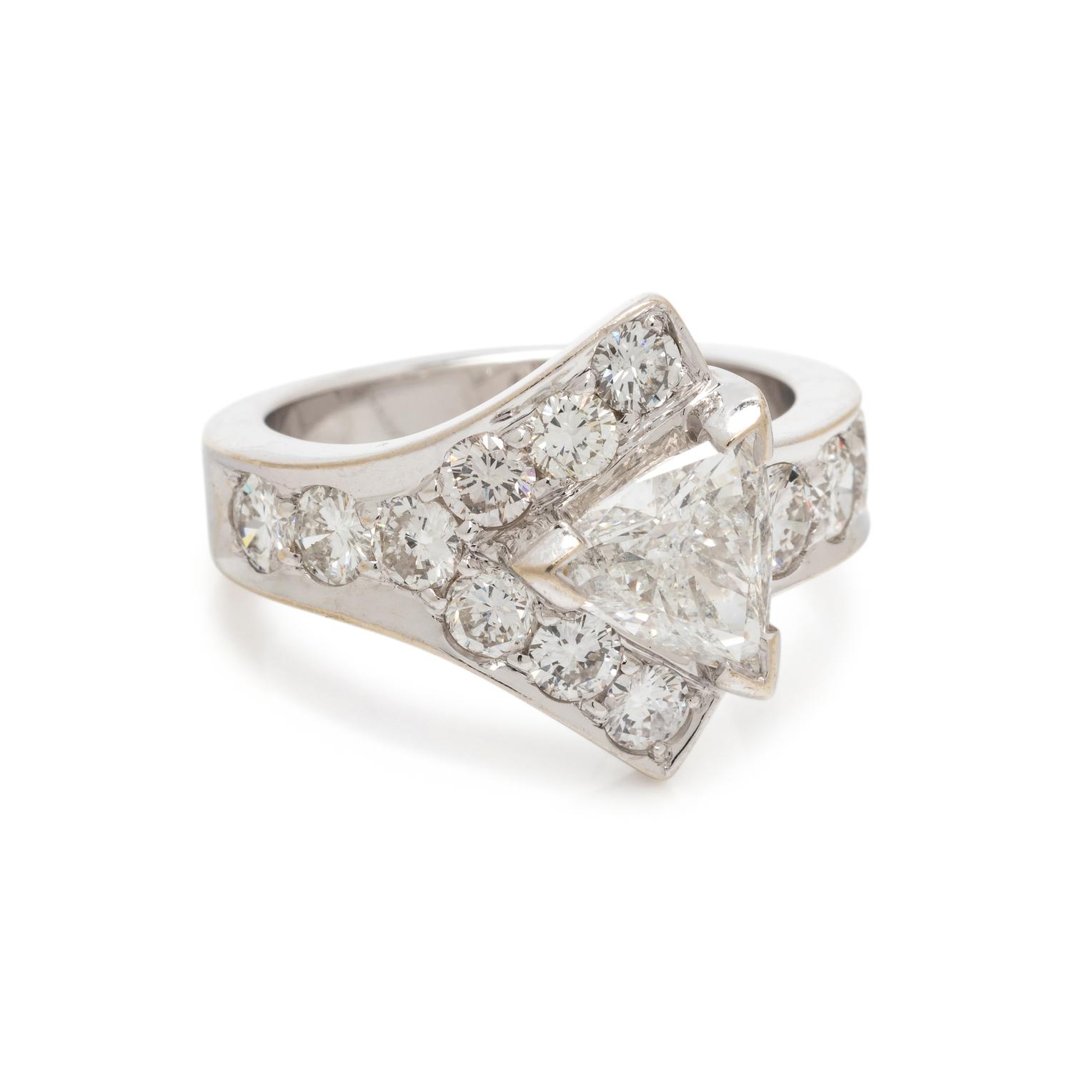 DIAMOND RING