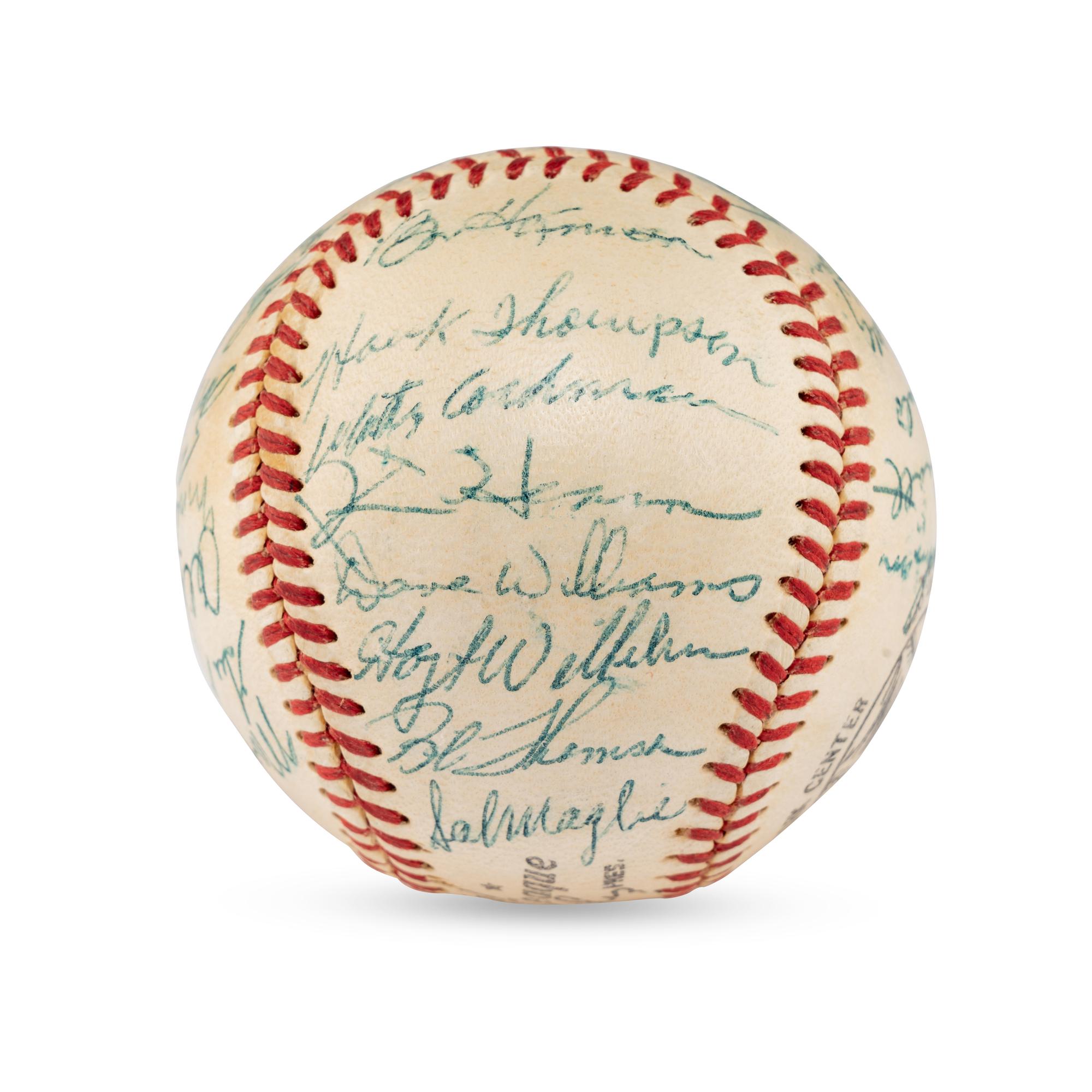 A 1952 New York Giants Team Signed Autograph Baseball