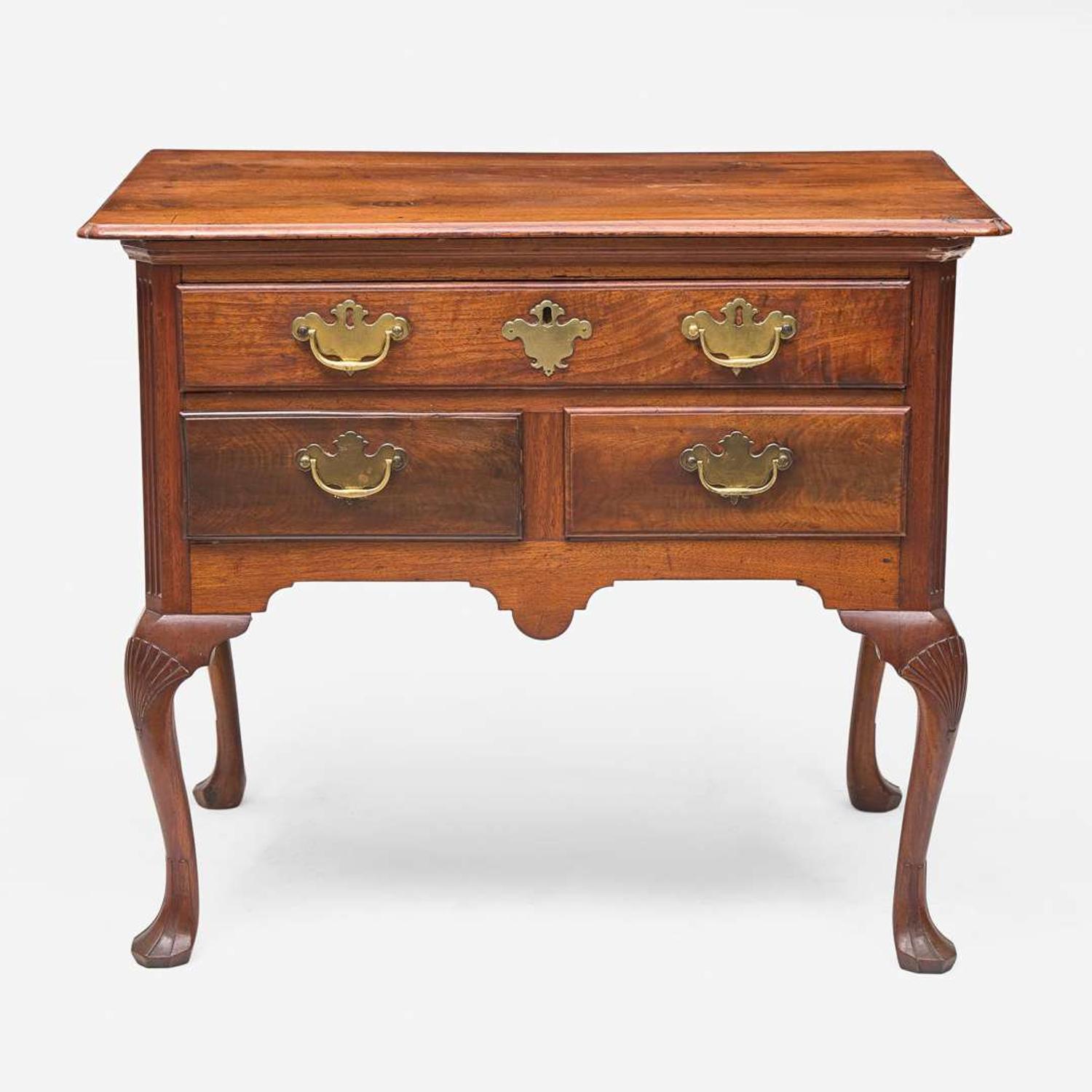 A Queen Anne carved walnut dressing table New Jersey, circa 1740-1750