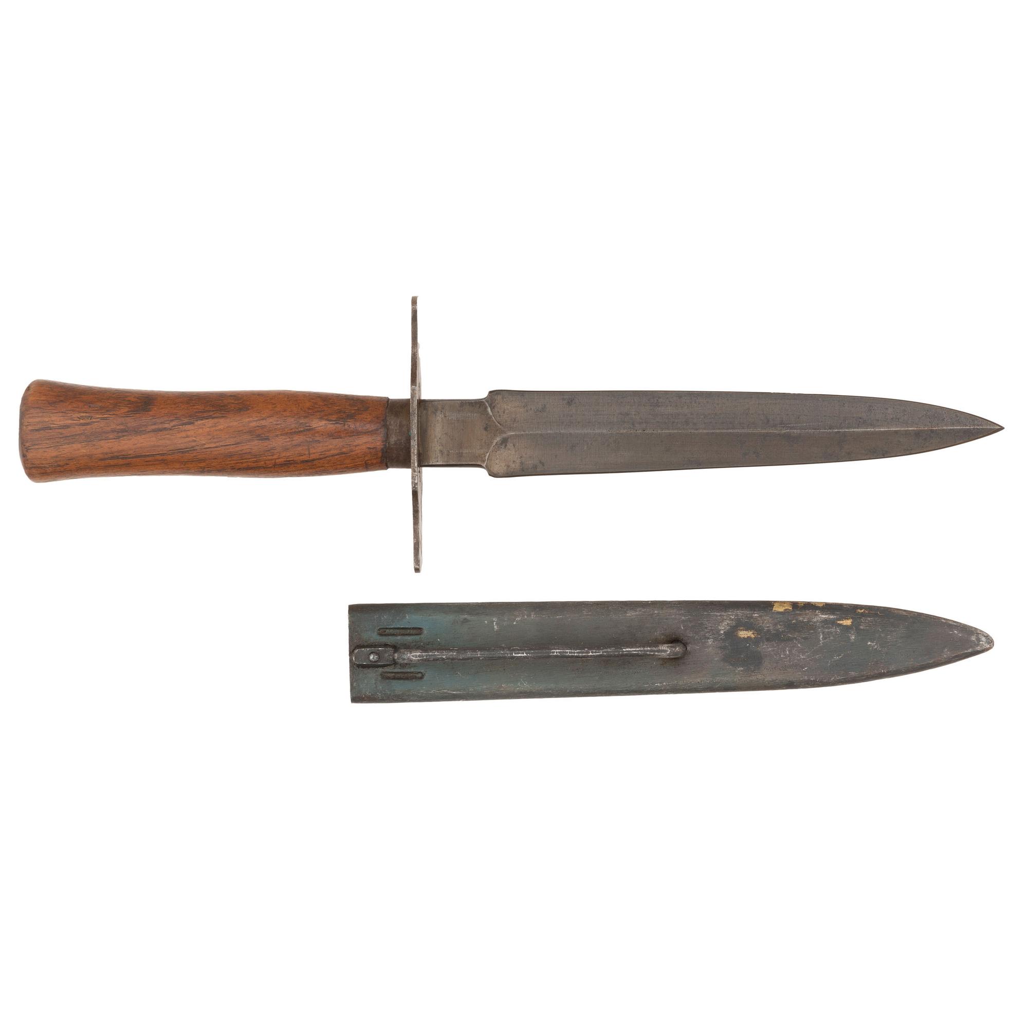 French Model 1916 Type II Le Vengeur Fighting Knife with Scabbard