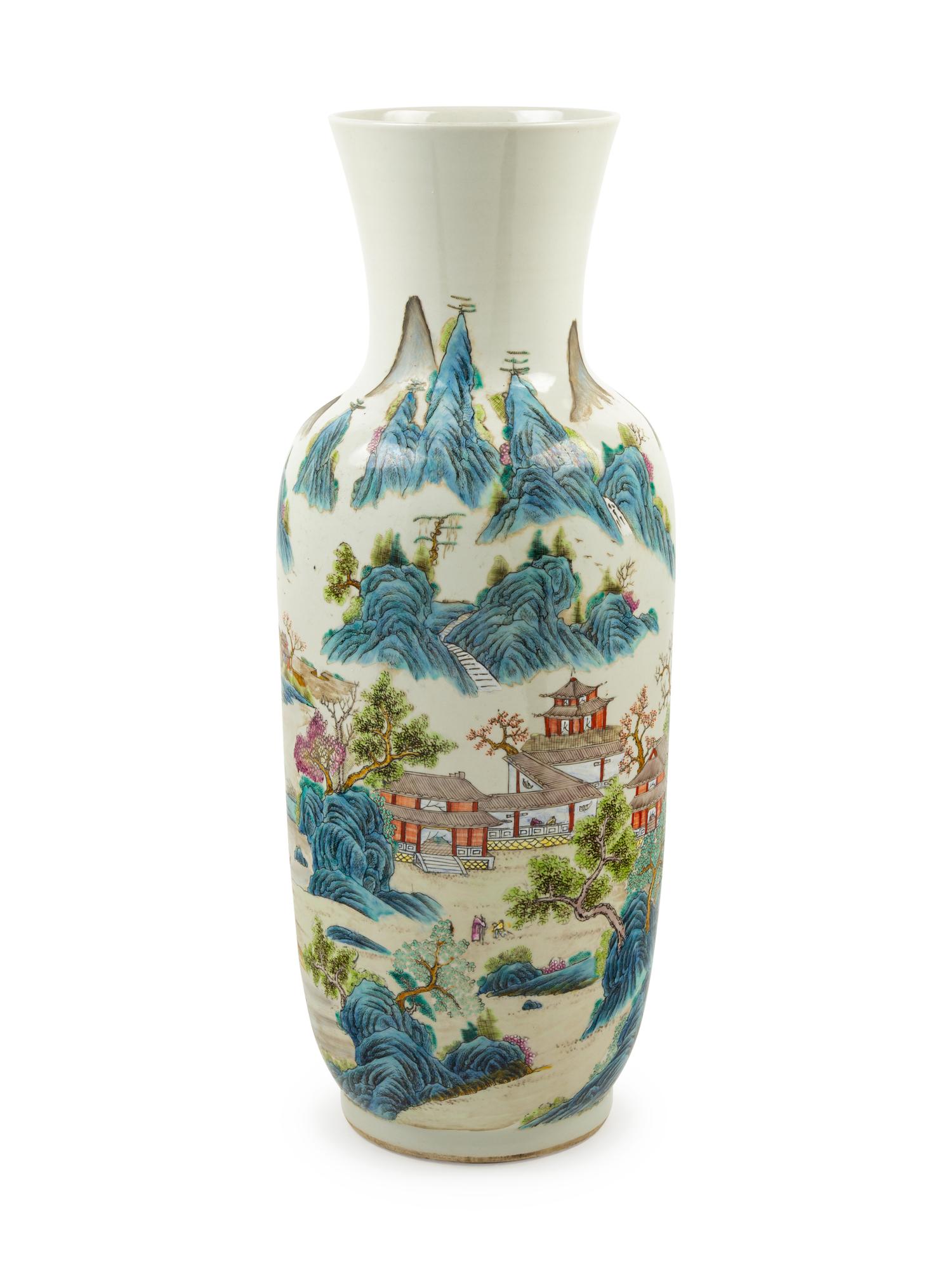 A Chinese Famille Rose Porcelain Sleeve Vase