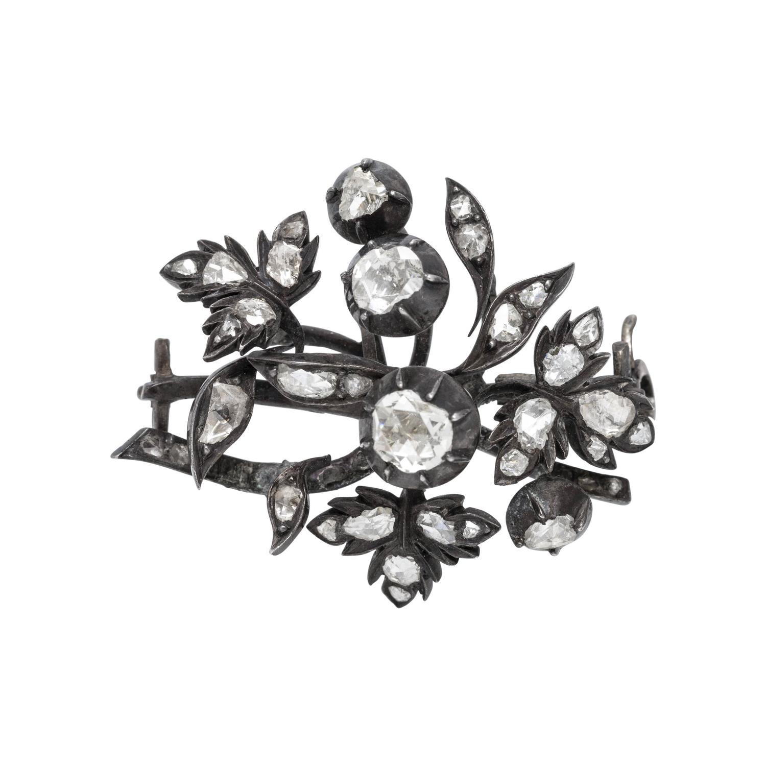 GEORGIAN, FOIL-BACKED DIAMOND BROOCH