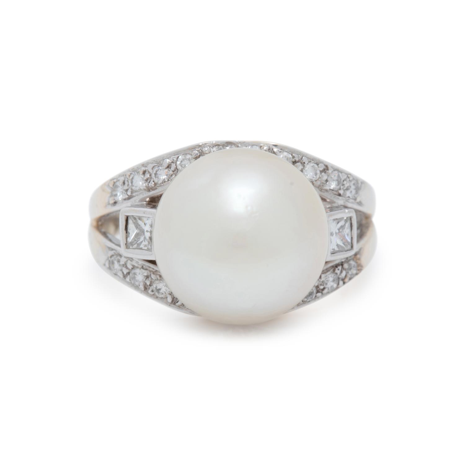 CULTURED SOUTH SEA PEARL AND DIAMOND RING
