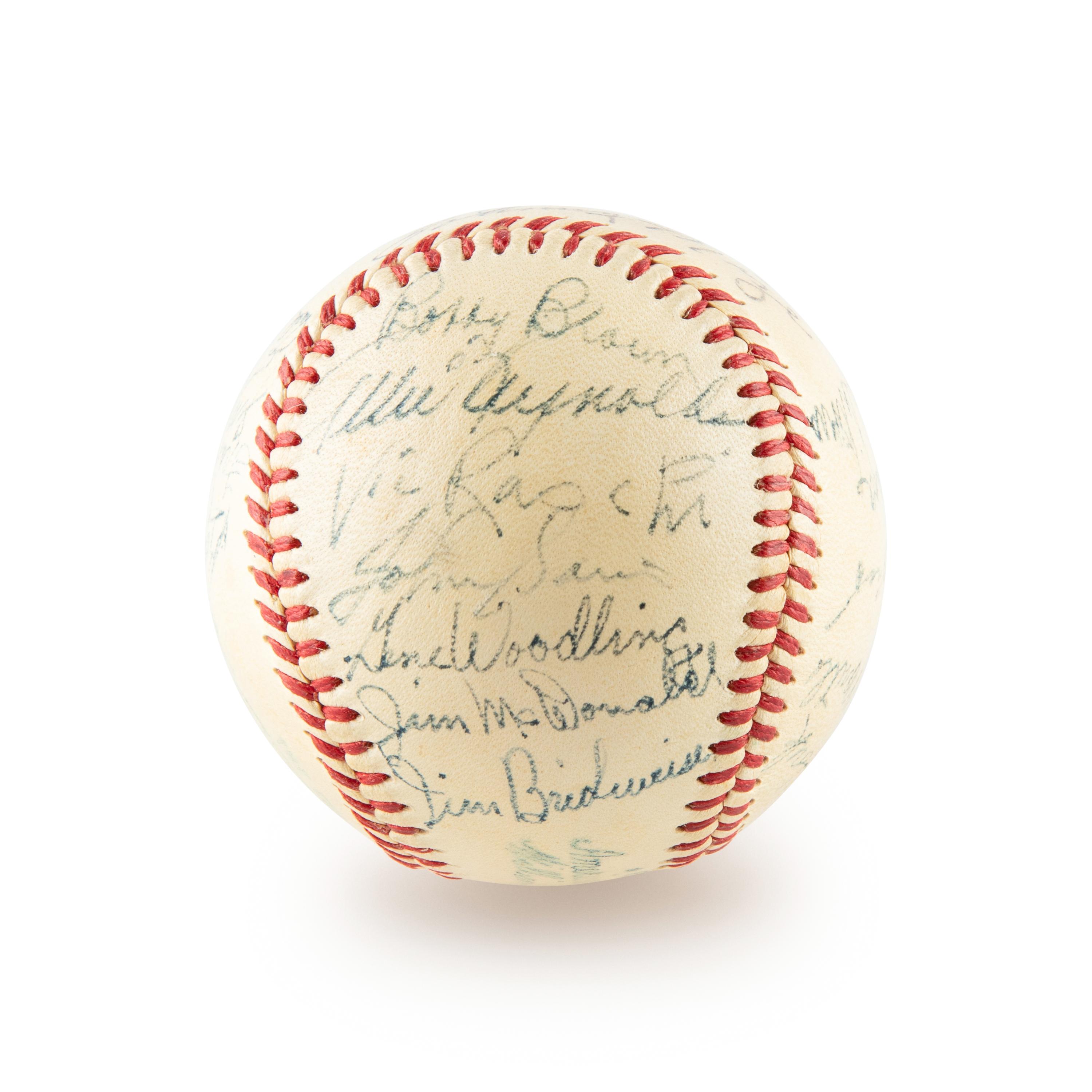 A 1952 New York Yankees Team Signed Autograph Baseball Including Mickey Mantle (Beckett Authentication Services)