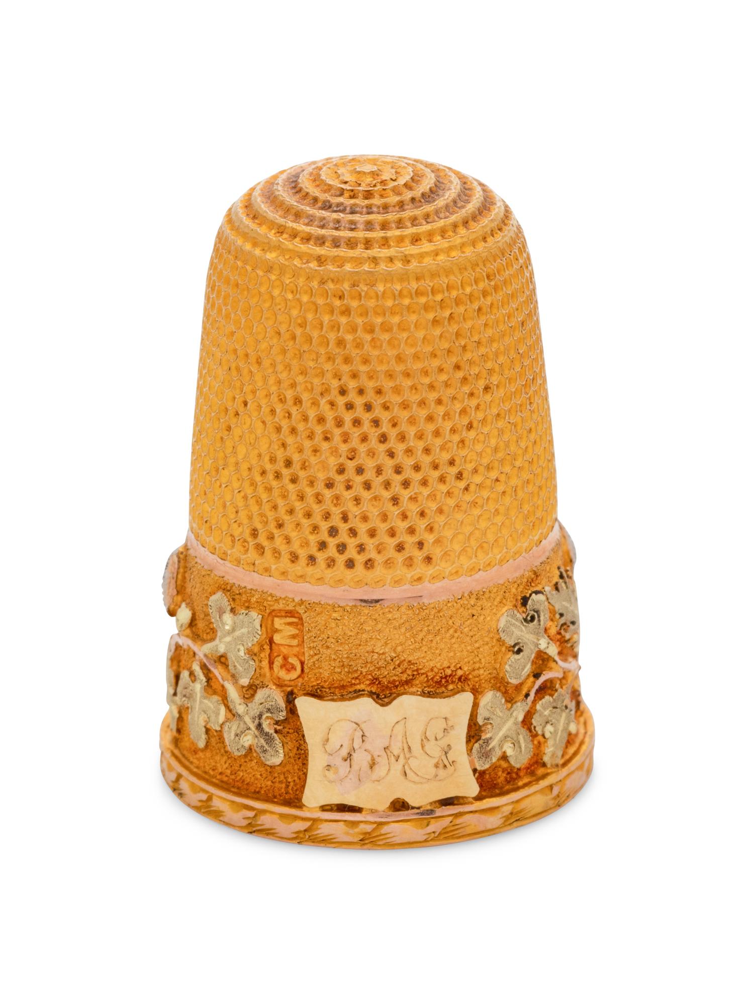 A Victorian 15-Karat Vari-Color Gold Thimble