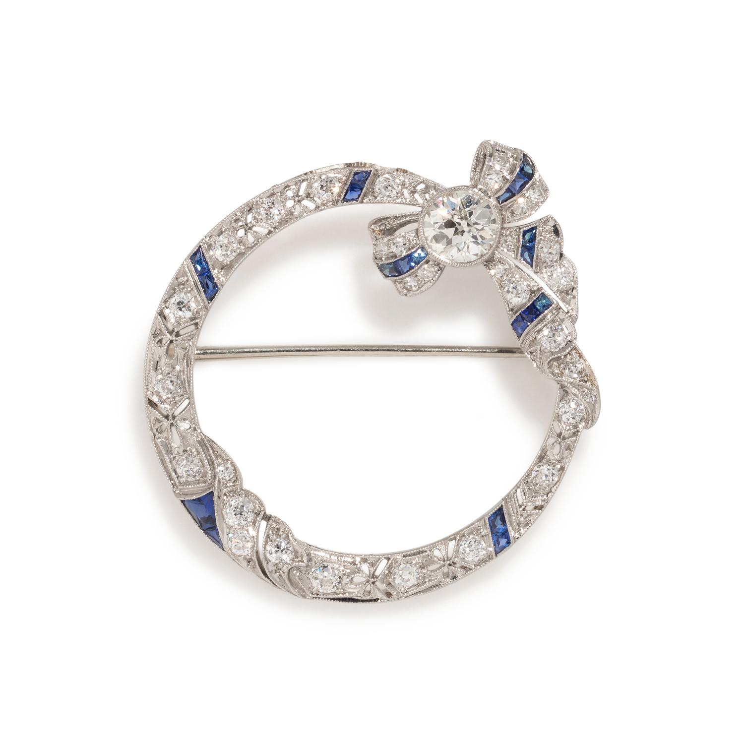 ART DECO, DIAMOND AND SAPPHIRE CIRCLE BROOCH
