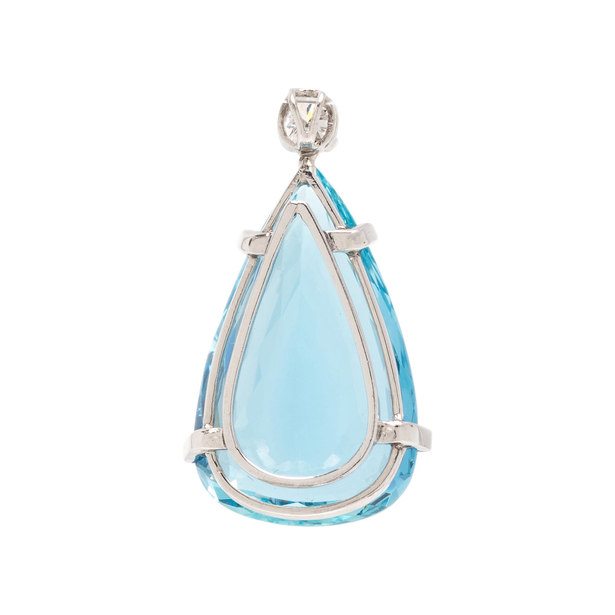 AQUAMARINE AND DIAMOND PENDANT