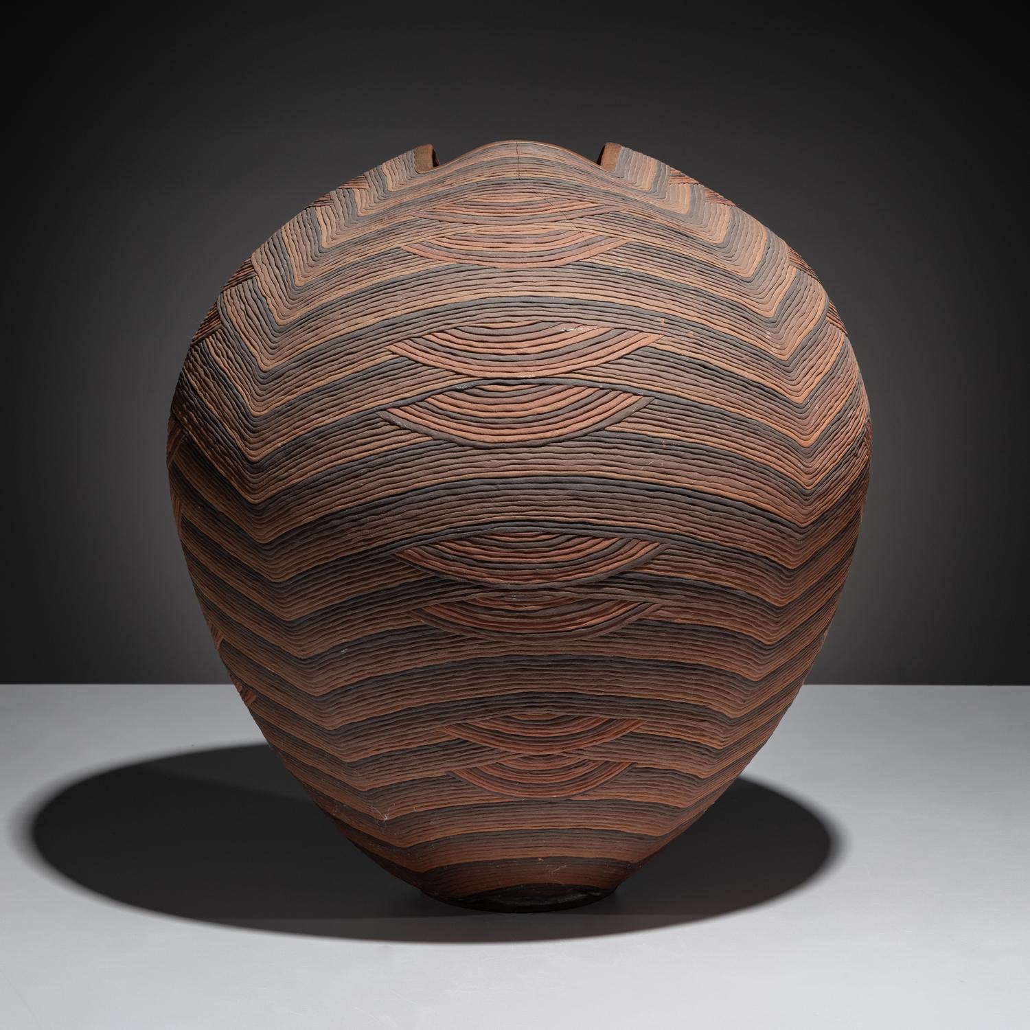 Corrugated Pottery Jar, Glory to God