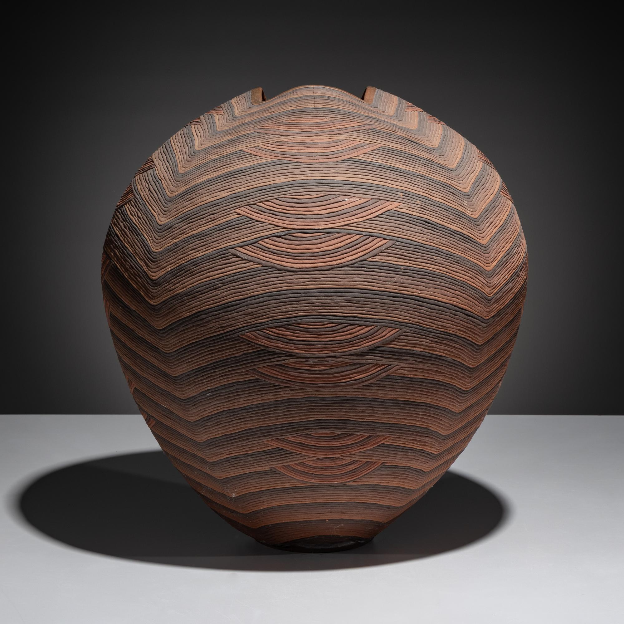 Corrugated Pottery Jar, Glory to God