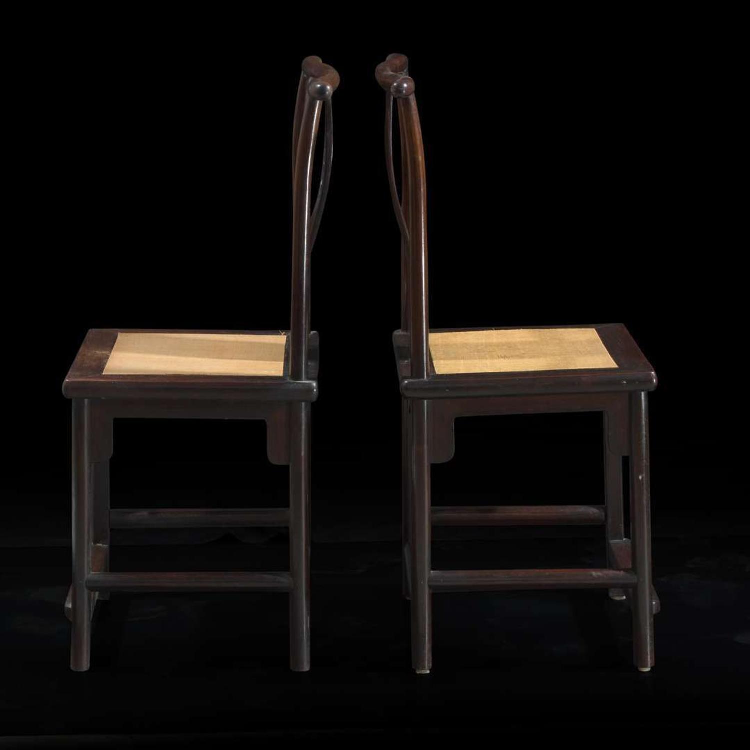 A set of four Chinese hardwood side chairs 硬木椅子一组四件 Late 19th/20th century ???????????
